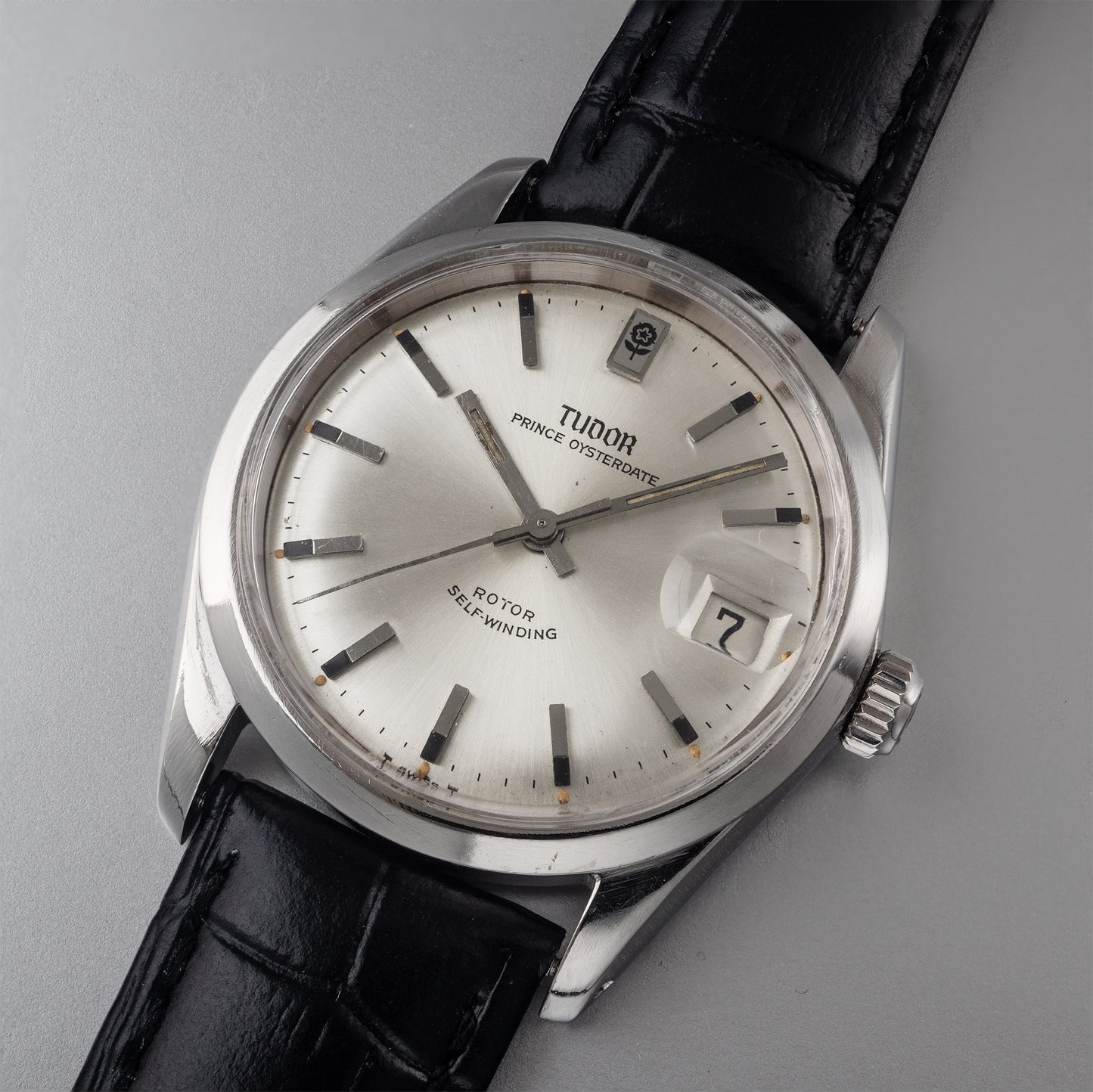 No. 608 / Tudor Prince Date Small Rose - 1967