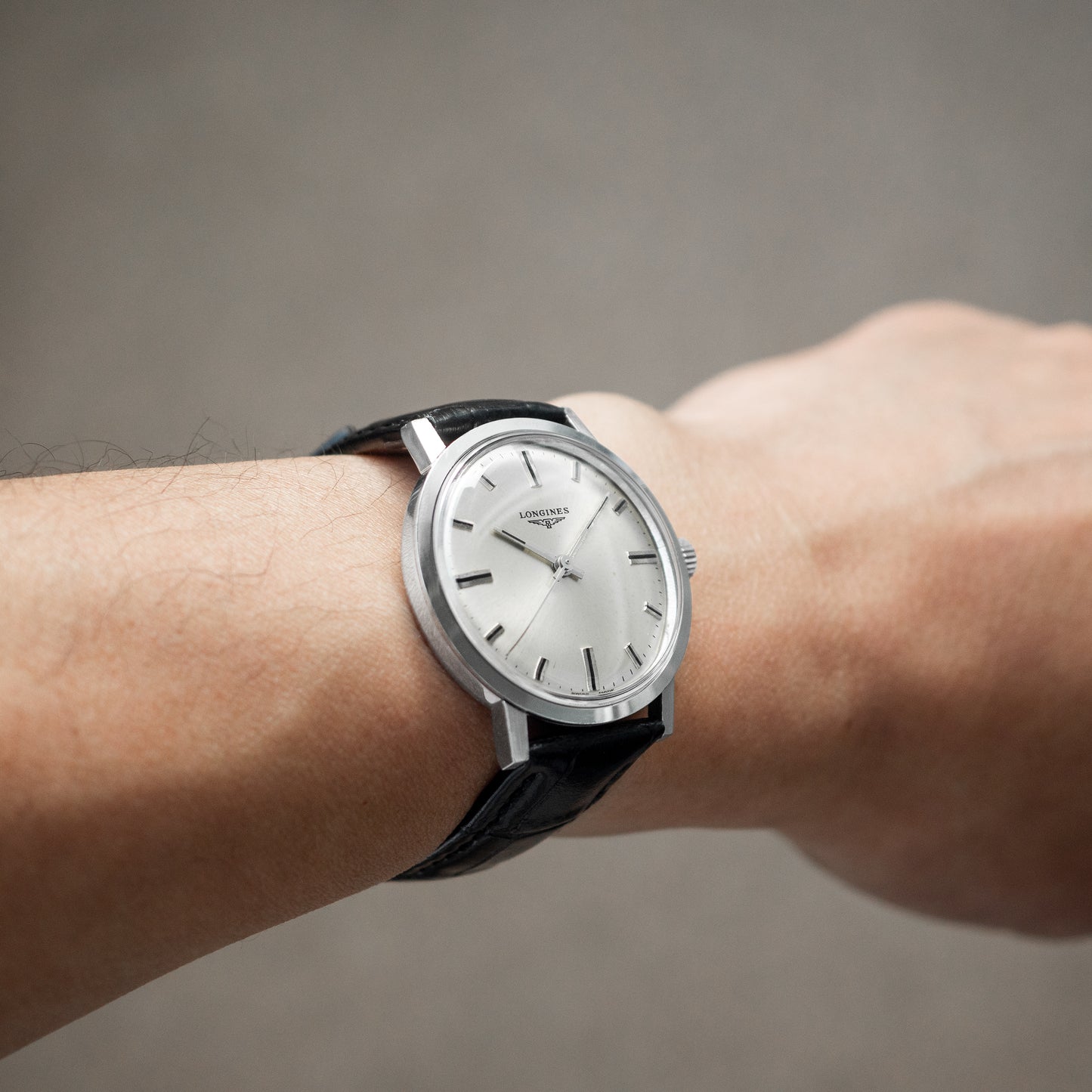 No. 693 / Longines Manual - 1970