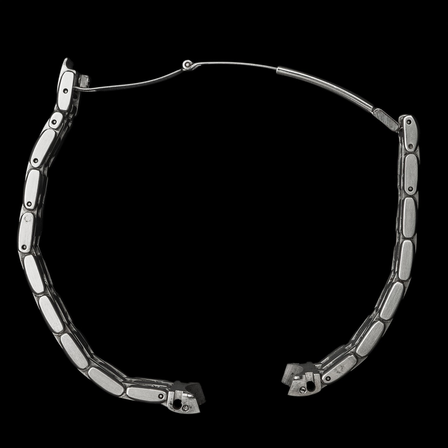 No. b7205 / Omega 18mm Professional Bracelet - 1990s