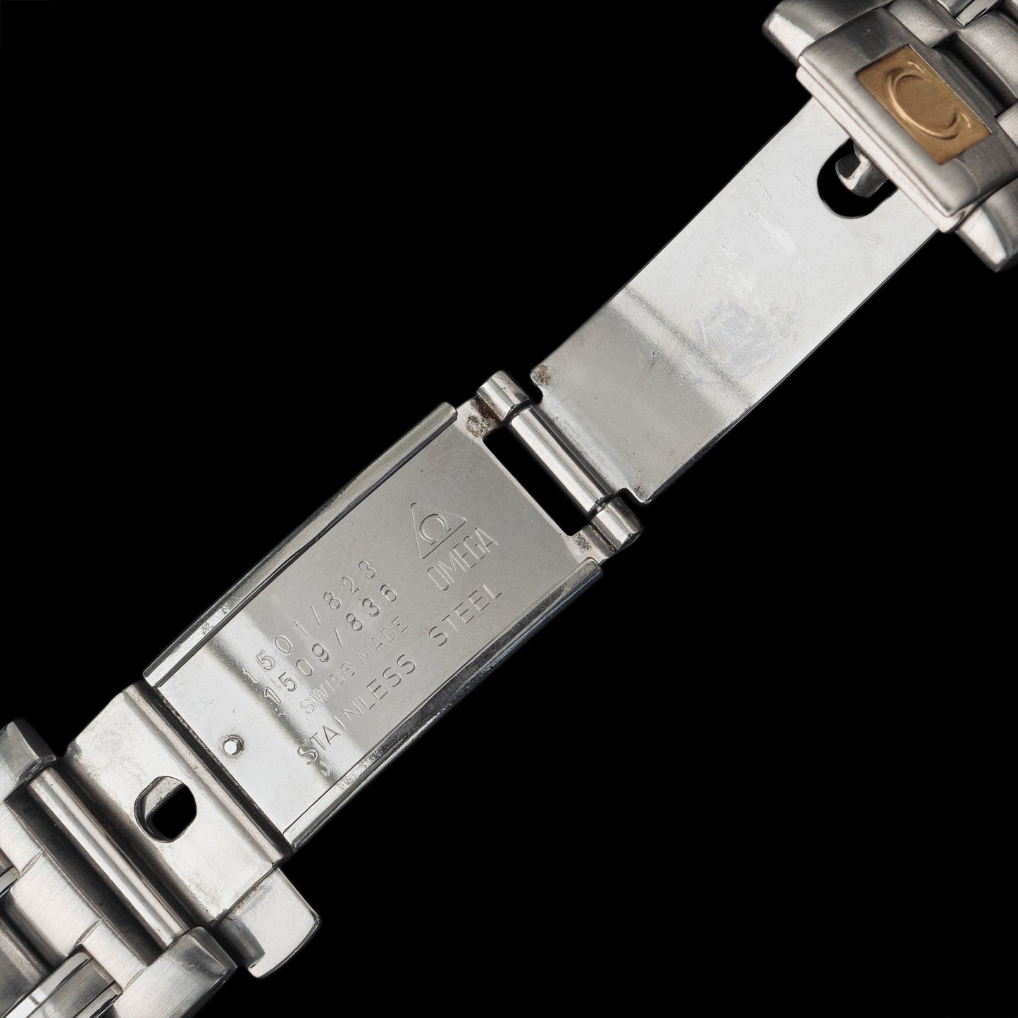 No. b7205 / Omega 18mm Professional Bracelet - 1990s
