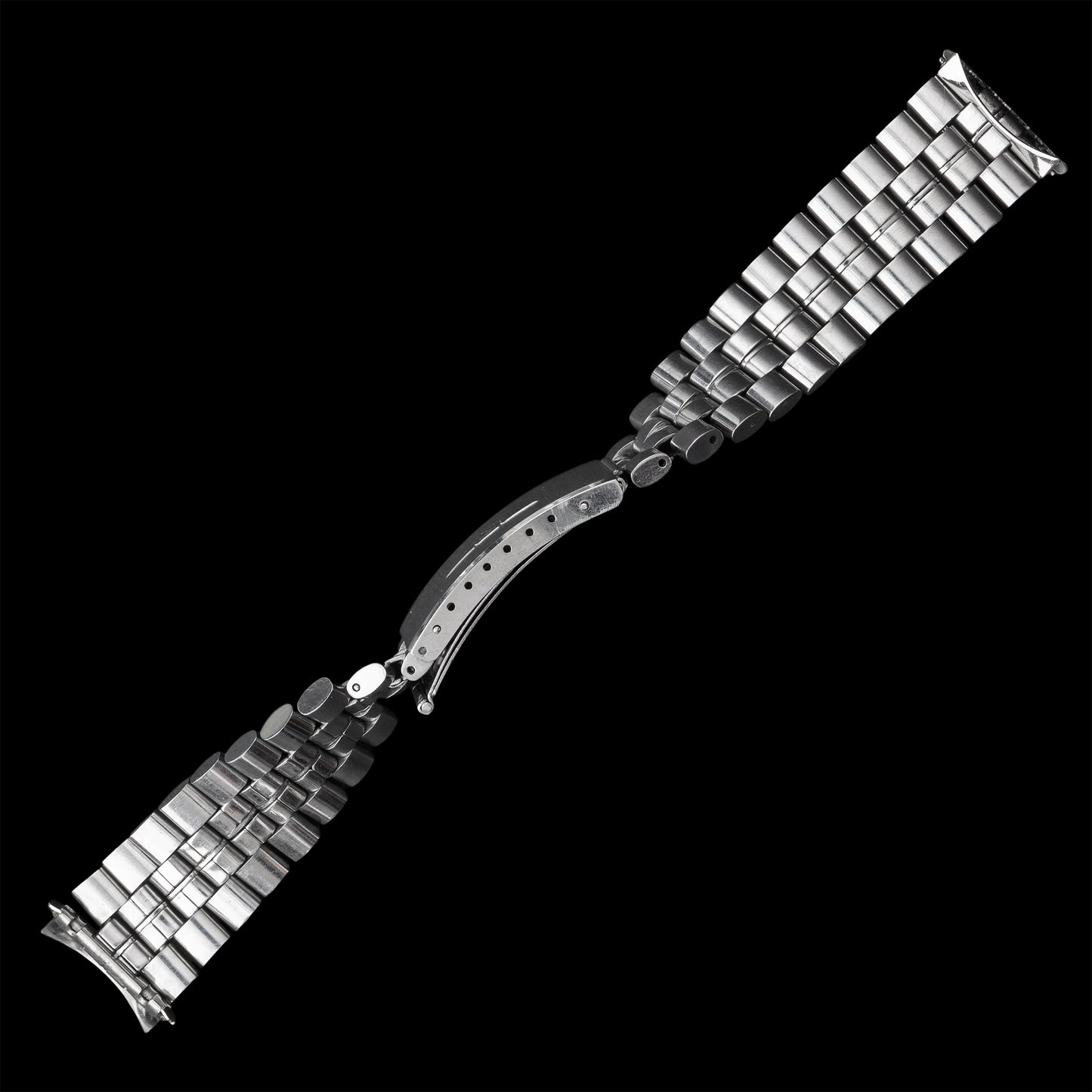 No. b7345 / Longines 19mm Bracelet -- 1960s