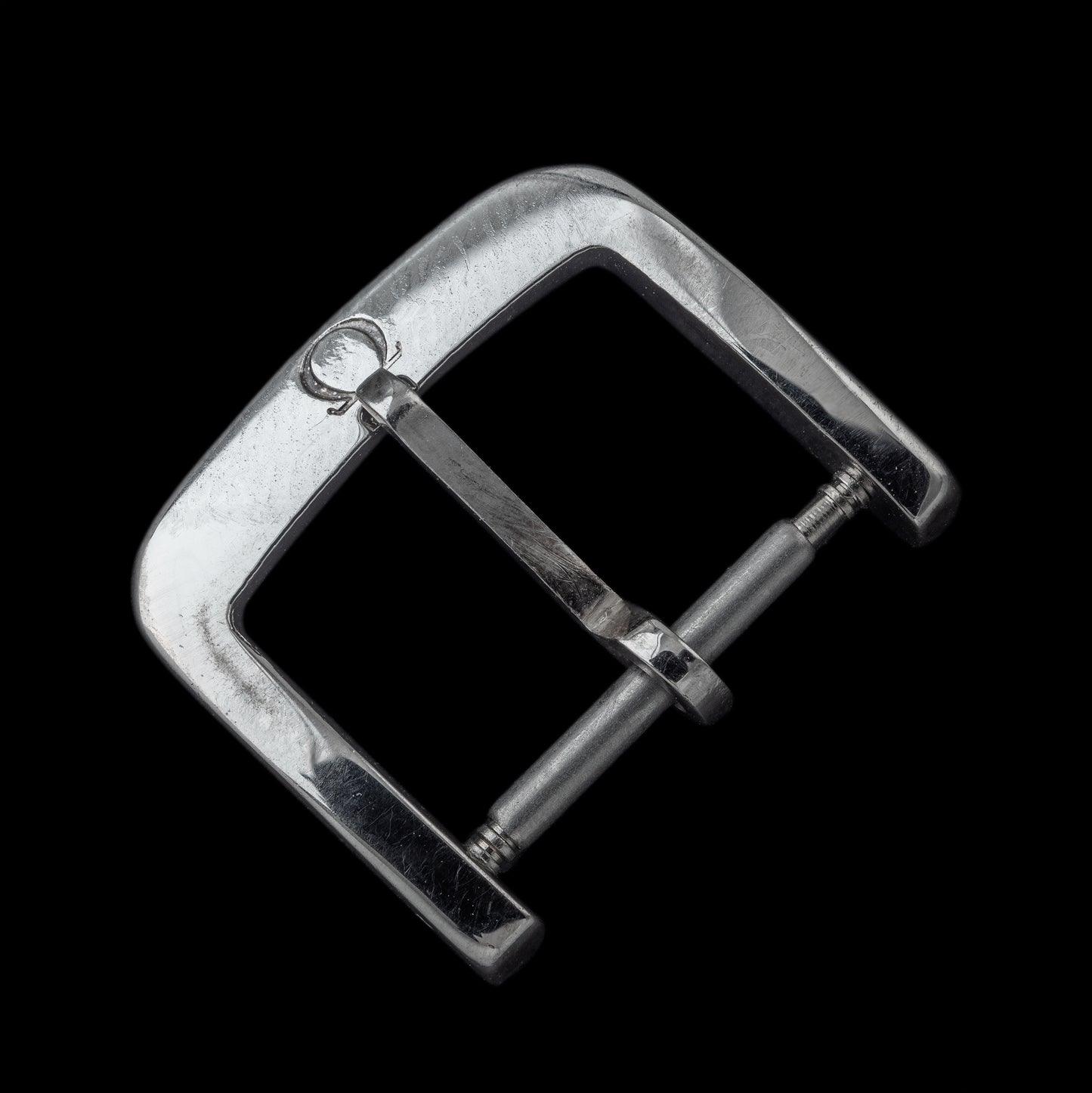 No. b7375 / Omega 14mm Buckle - 1960s