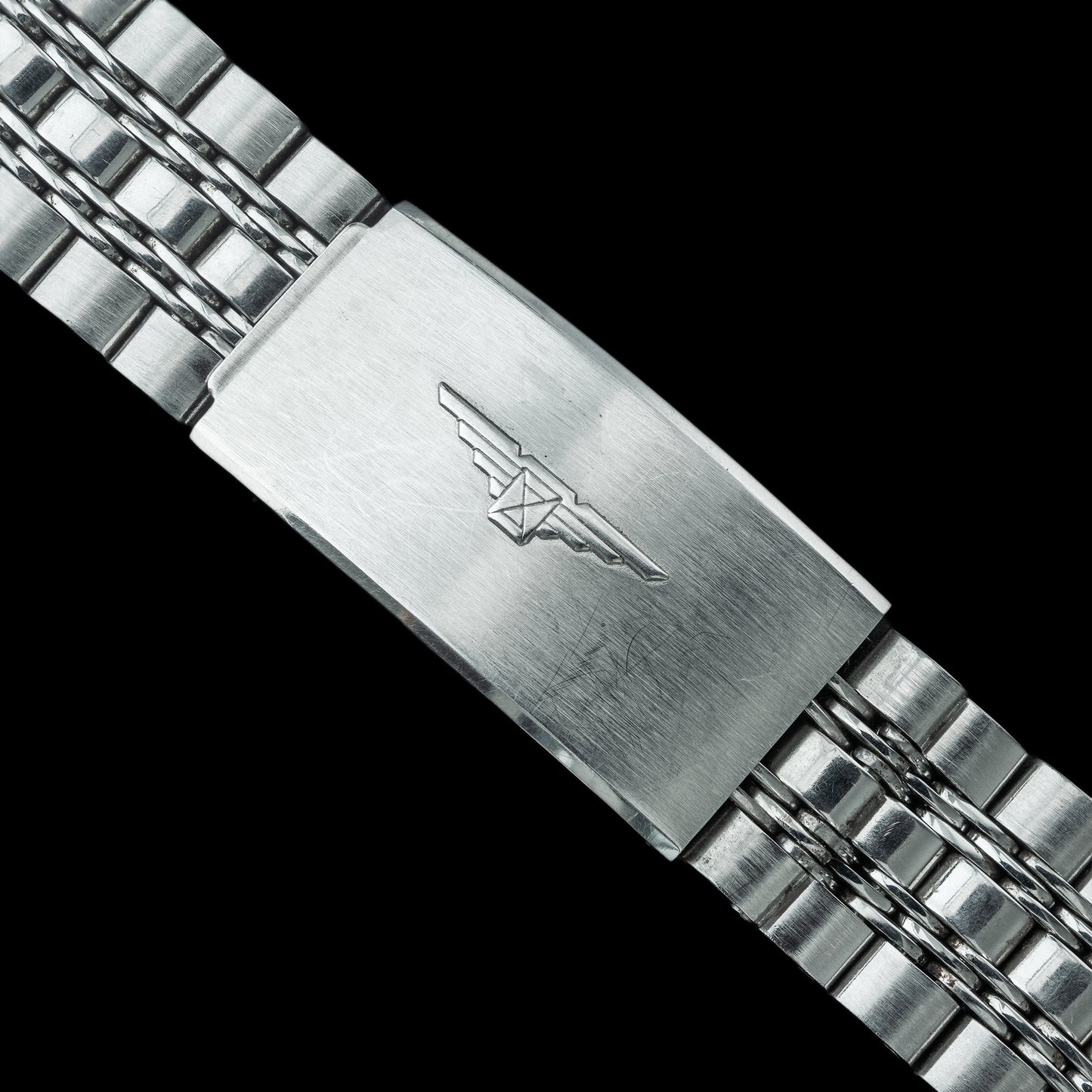 No. b7755 / Longines 18mm Bracelet -- 1960s