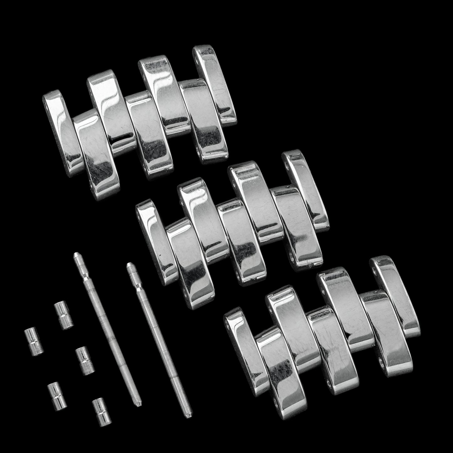 No. b8236 / Omega 19mm Bracelet Links -- 1990s