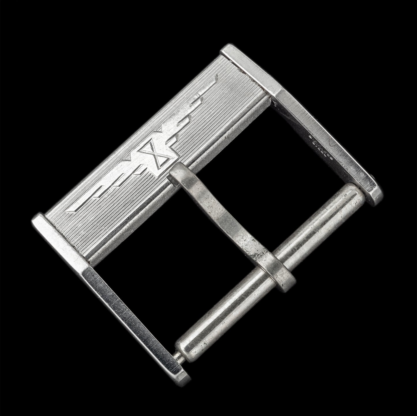 No. b8305 / Longines 16mm Buckle -- 1960s