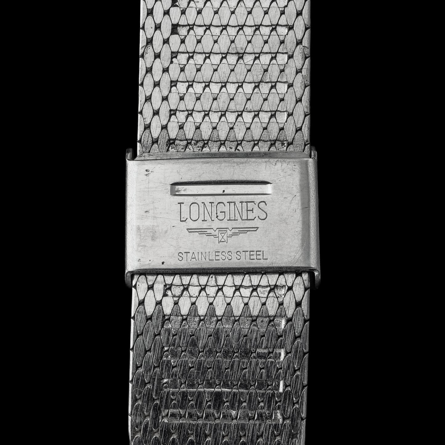 No. b8325 / Longines 18mm Mesh -- 1960s