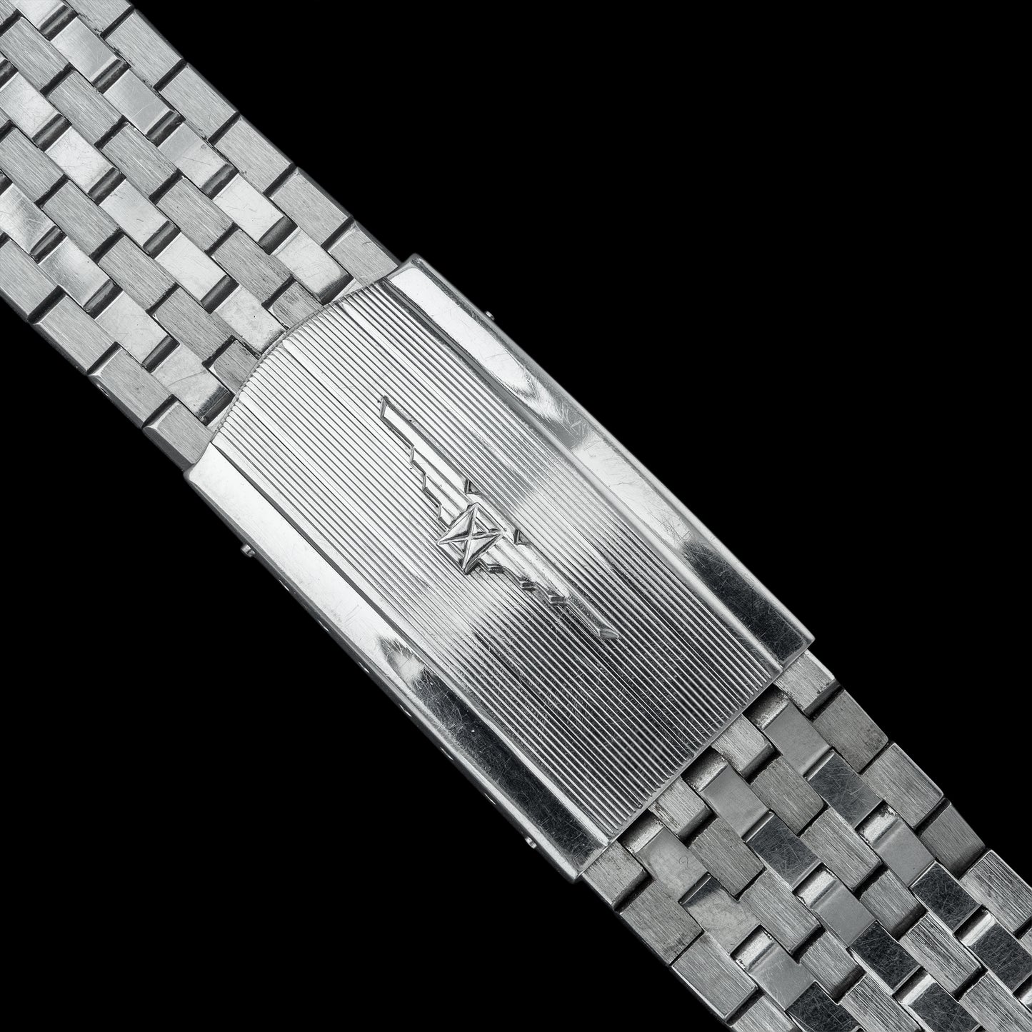 No. b8355 / Longines 19mm Bracelet -- 1960s