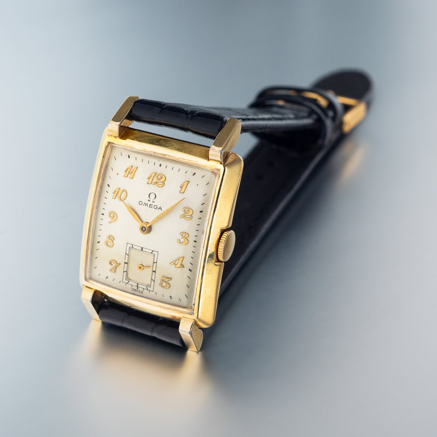 No. 877 / Omega Art Deco Tank - 1947