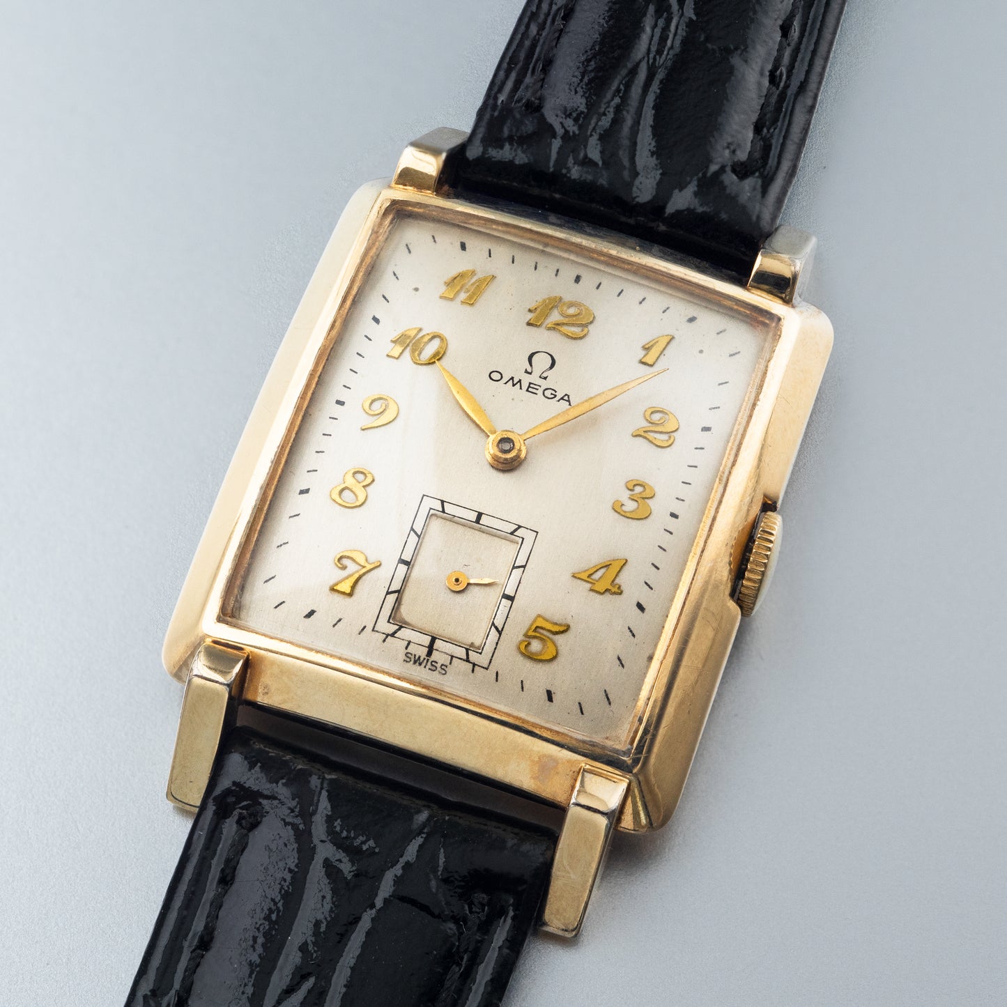 No. 877 / Omega Art Deco Tank - 1947