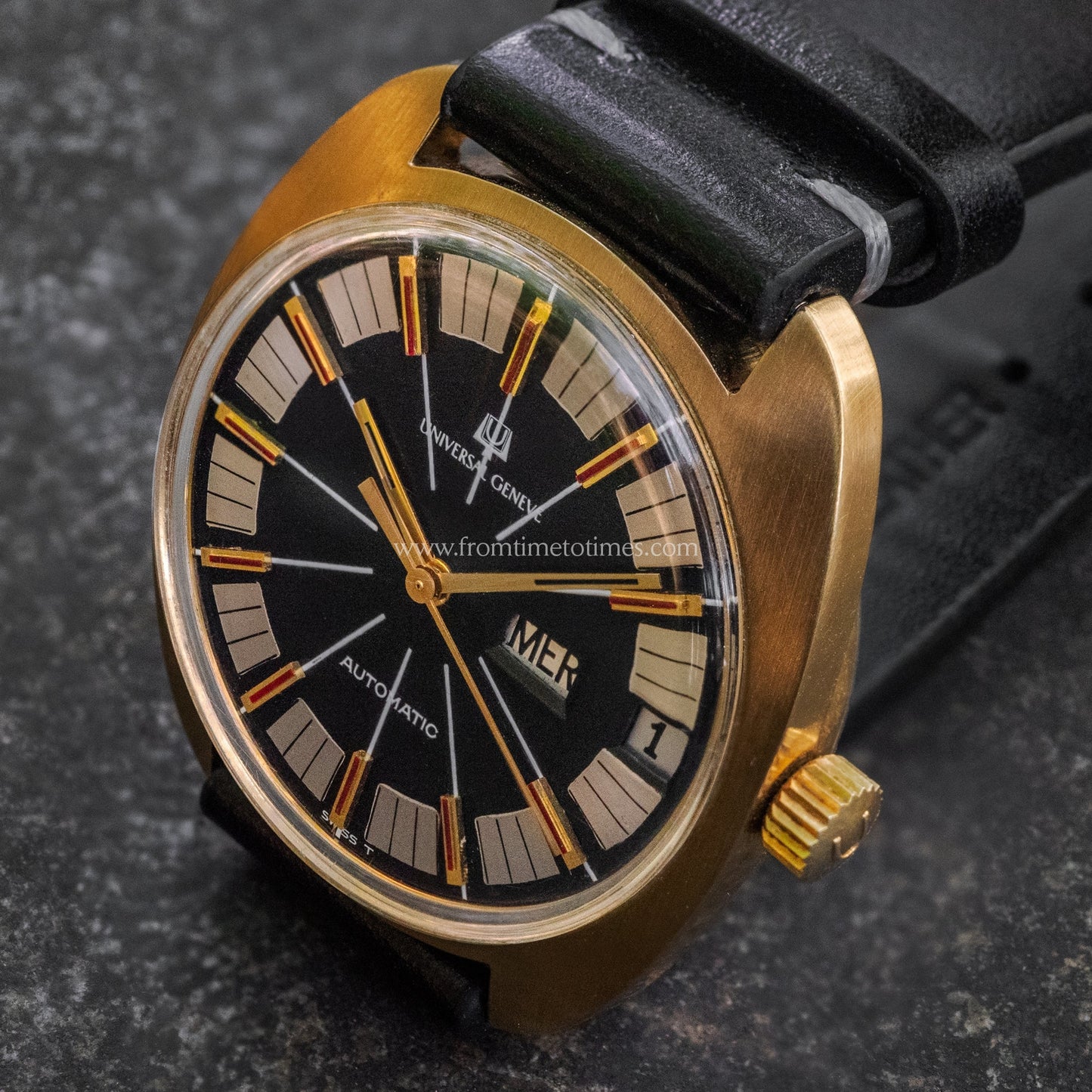 No. 328 / Universal Genève Automatic With Box - 1970 Watches