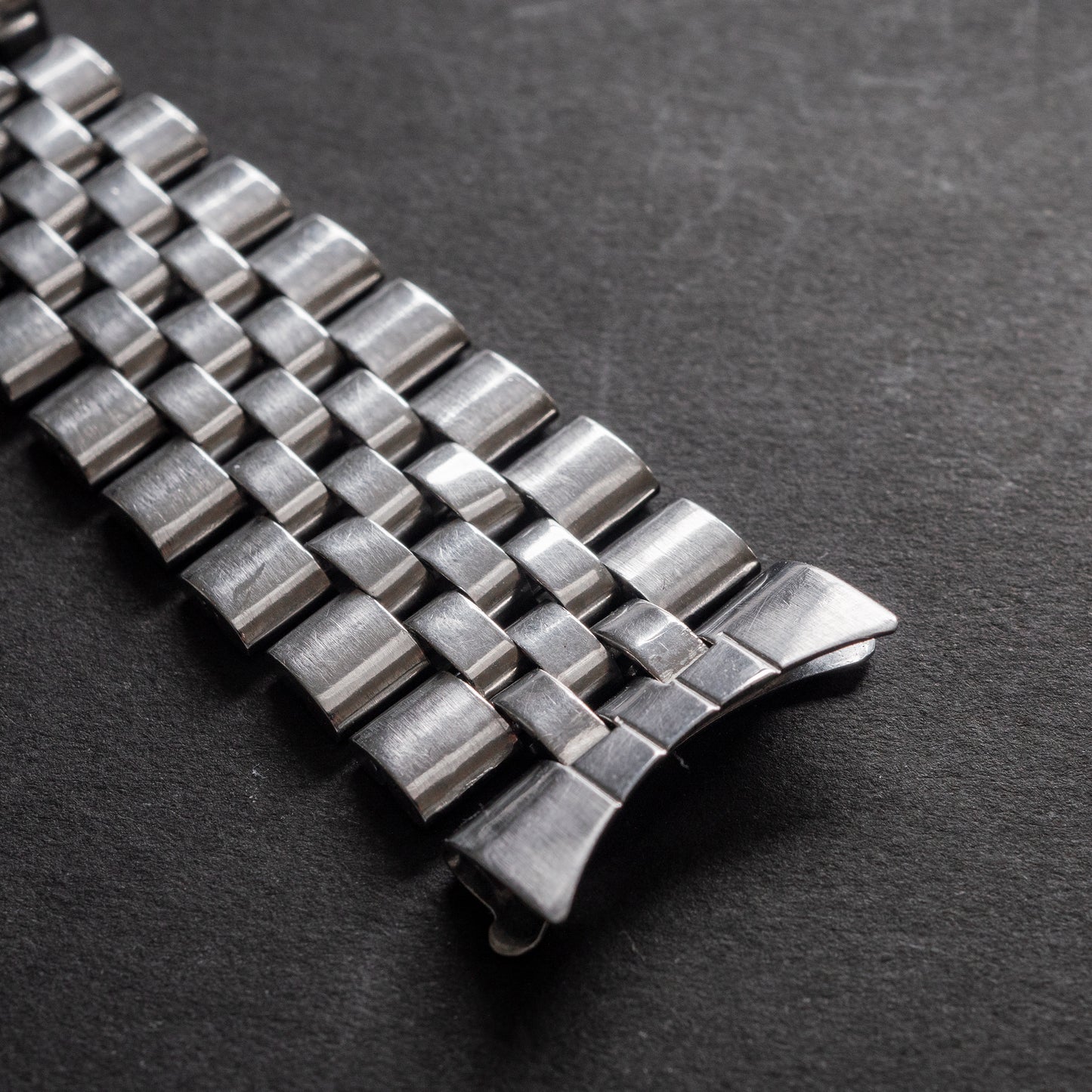 No. b2285 / Rolex 20mm Jubilee Bracelet - 1965