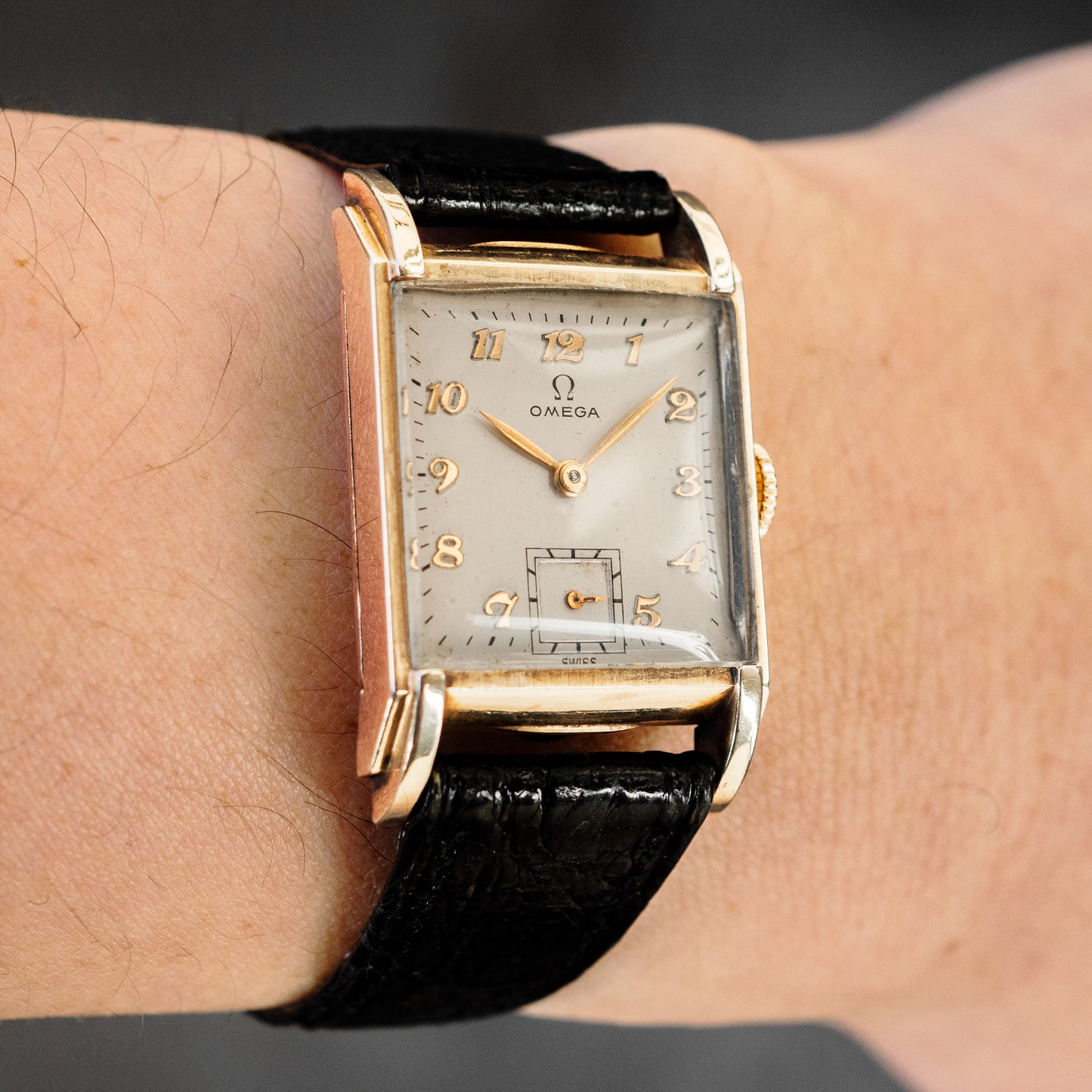 No. 235 / Omega Art Deco Tank - 1947
