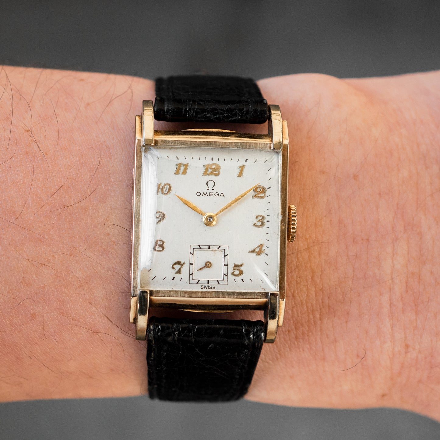 No. 235 / Omega Art Deco Tank - 1947