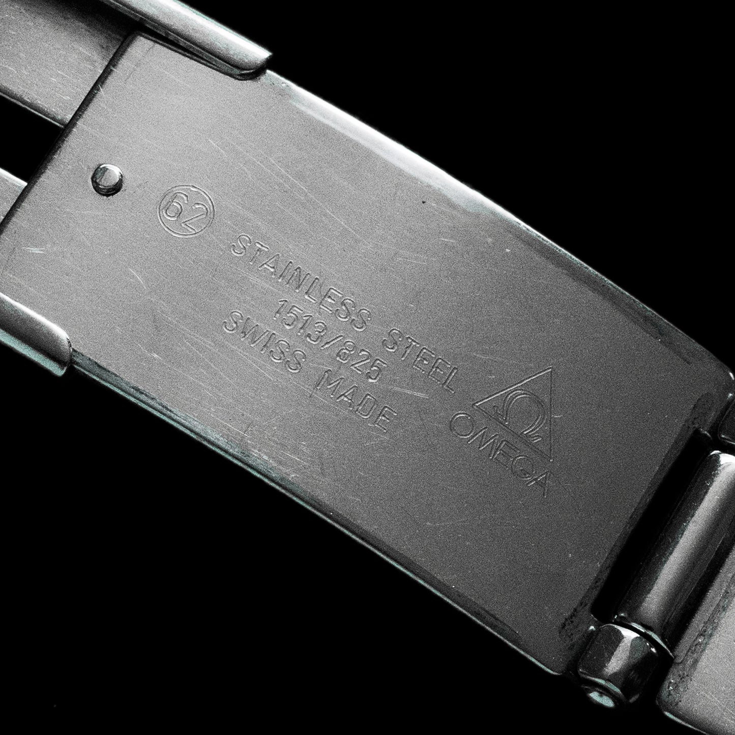 No. b2485 / Omega 20mm Bracelet - 1990s