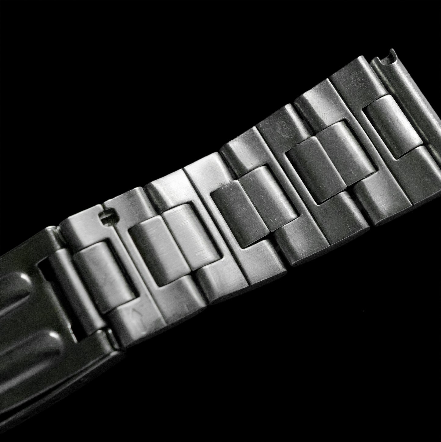 No. b2695 / Seiko 18mm Bracelet - 1990s