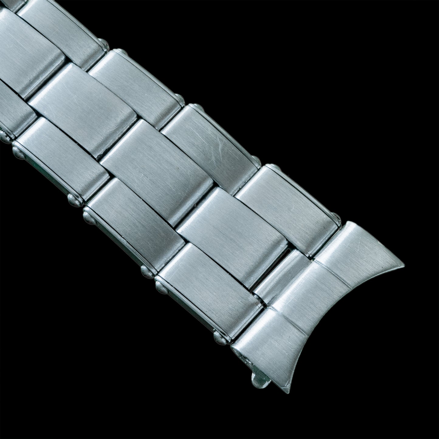 No. b3555 / Rolex 19mm Stretch Rivet Bracelet - 1970s