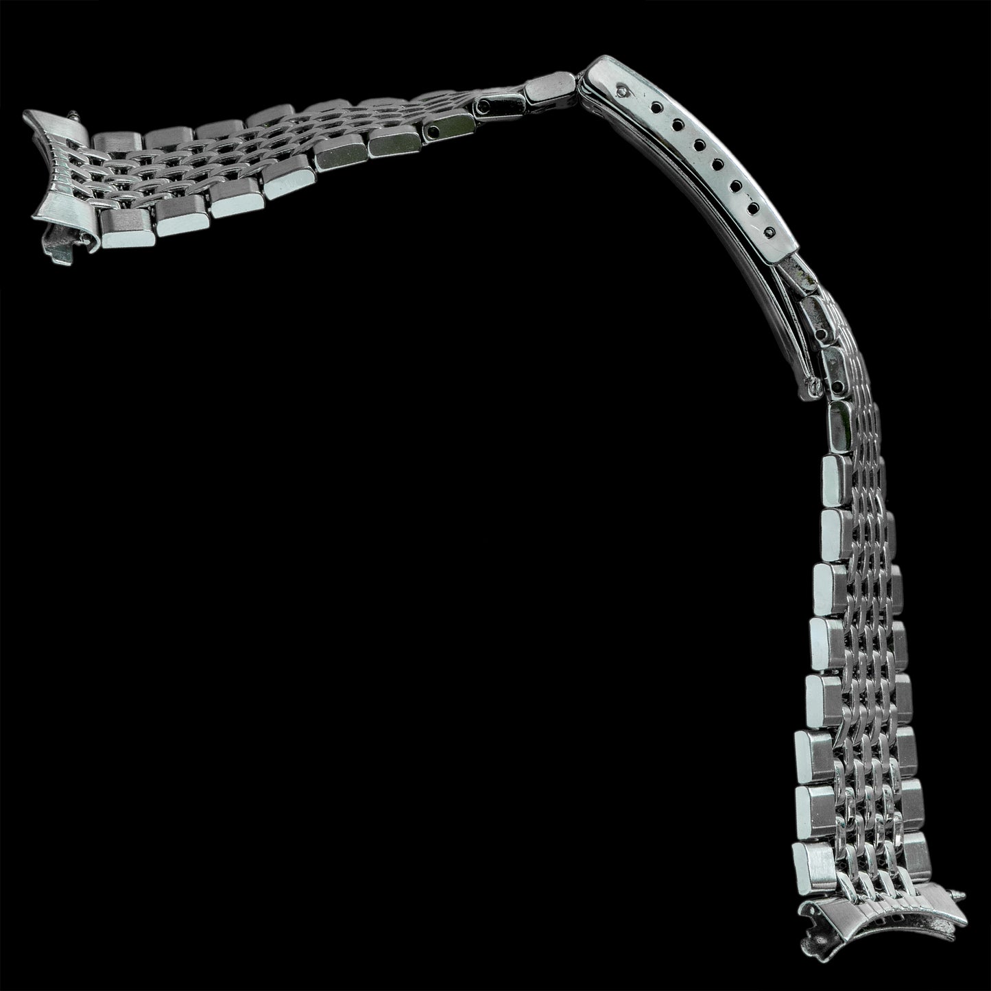 No. b3855 / Omega 18mm Rice Grain Bracelet - 1960s