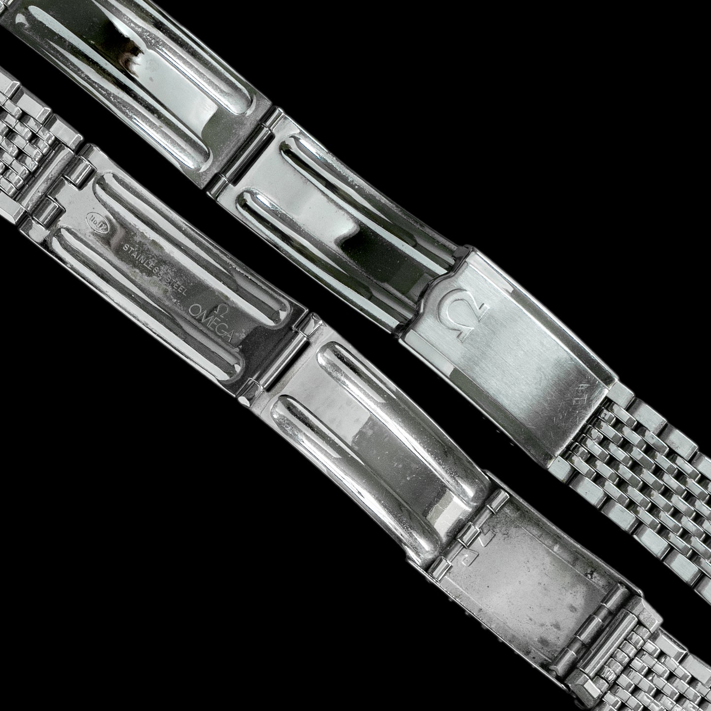 No. b3855 / Omega 18mm Rice Grain Bracelet - 1960s