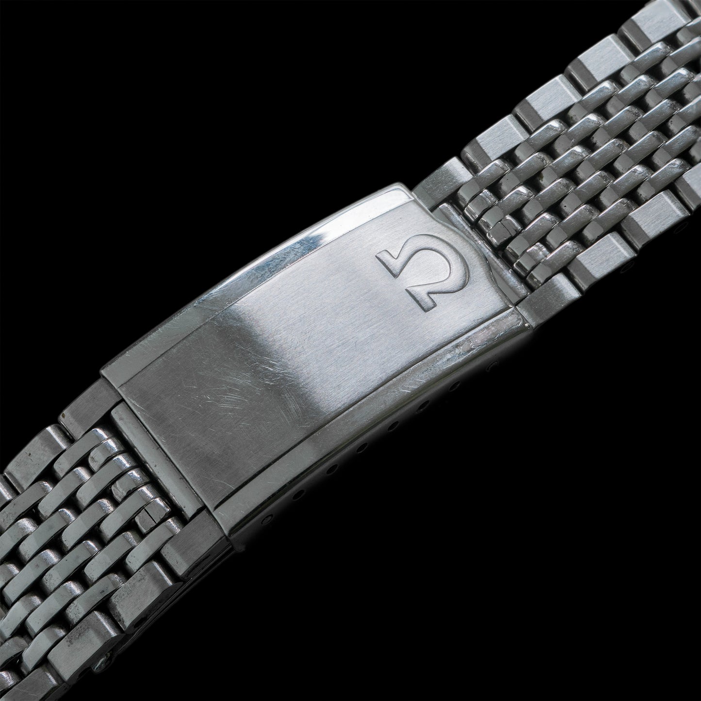 No. b3855 / Omega 18mm Rice Grain Bracelet - 1960s
