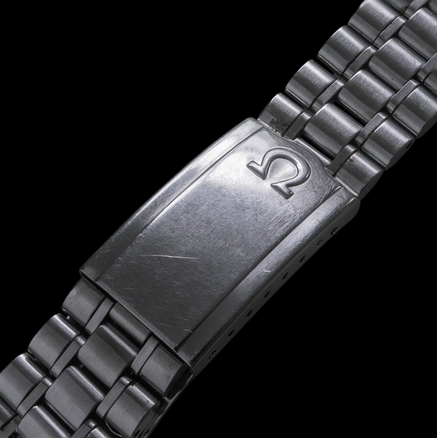 No. b4005 / Omega 19mm Bracelet - 1960s
