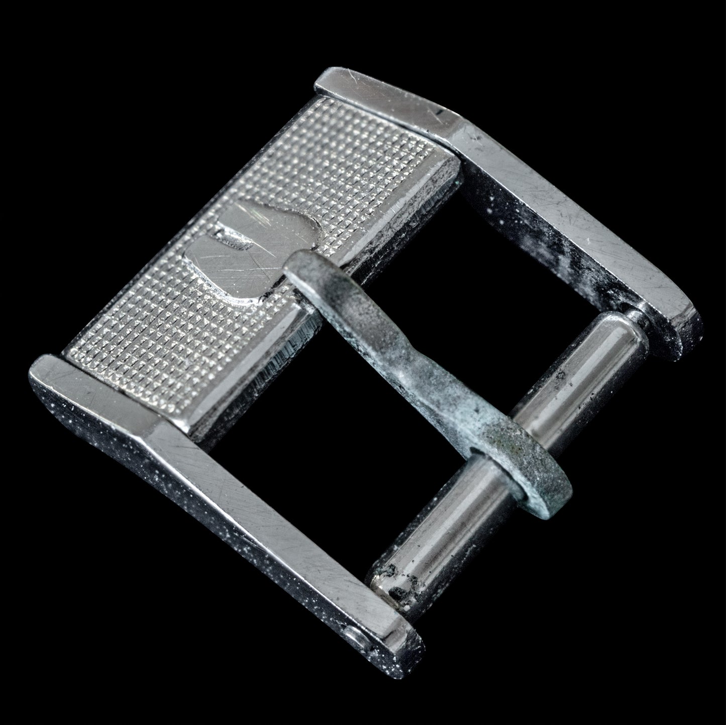 No. b4264 / Universal Geneve 11mm Buckle - 1970s