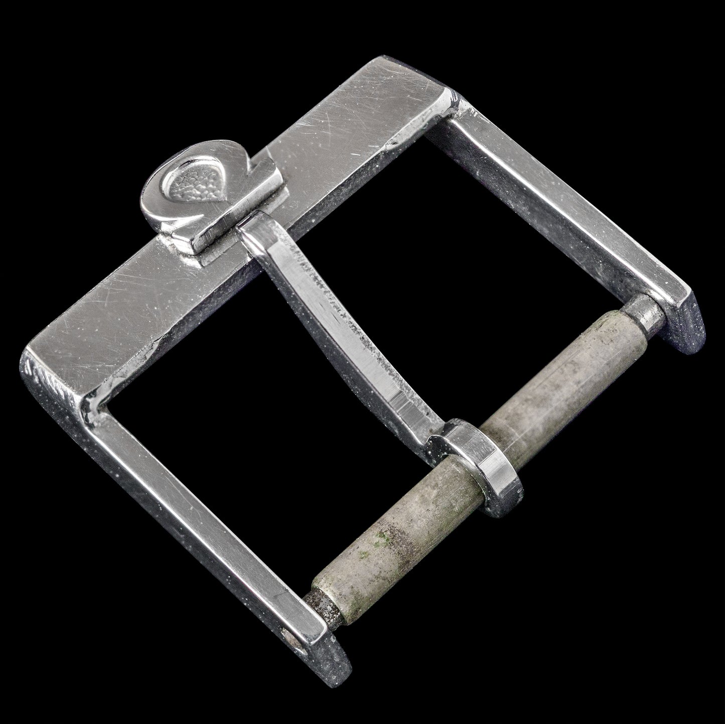 No. b4505 / Omega 16mm Buckle - 1960s
