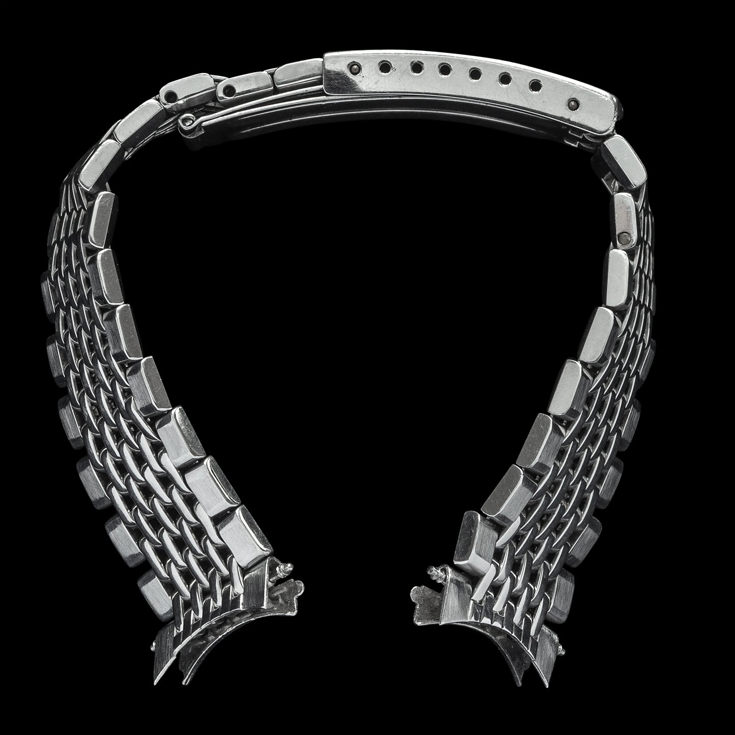 No. b4615 / Omega 18mm Rice Grain Bracelet - 1960s