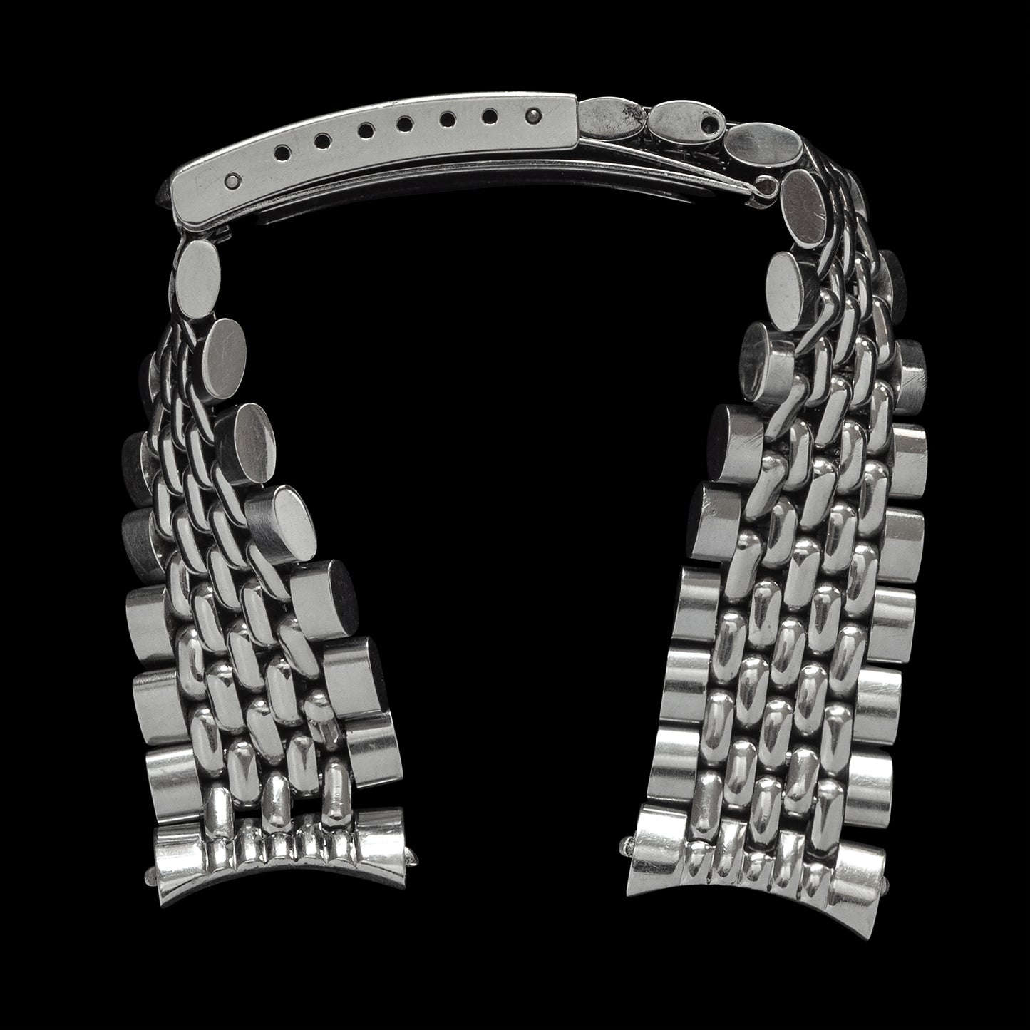 No. b4785 / Omega 18mm Rice Grain Bracelet - 1960s