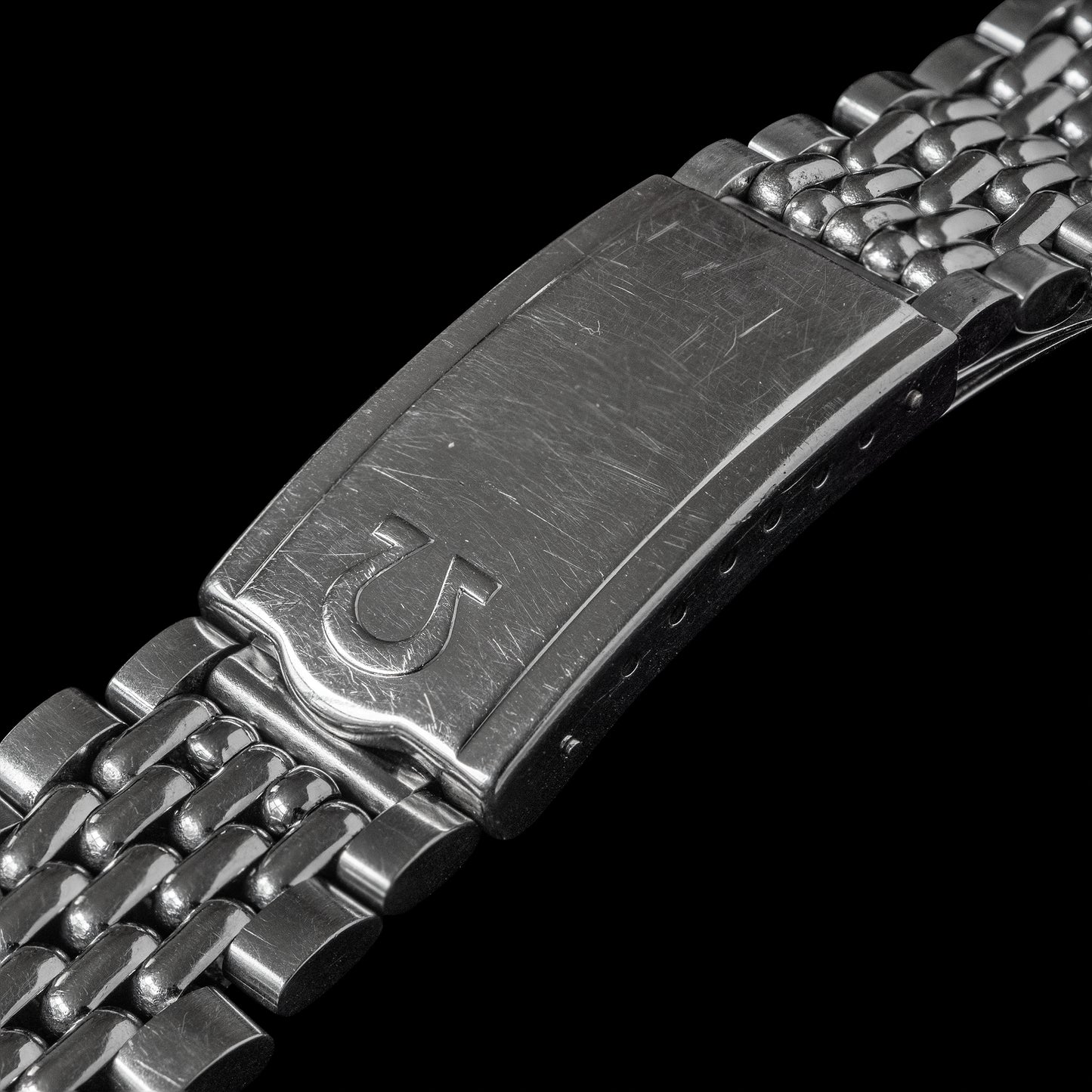 No. b4785 / Omega 18mm Rice Grain Bracelet - 1960s