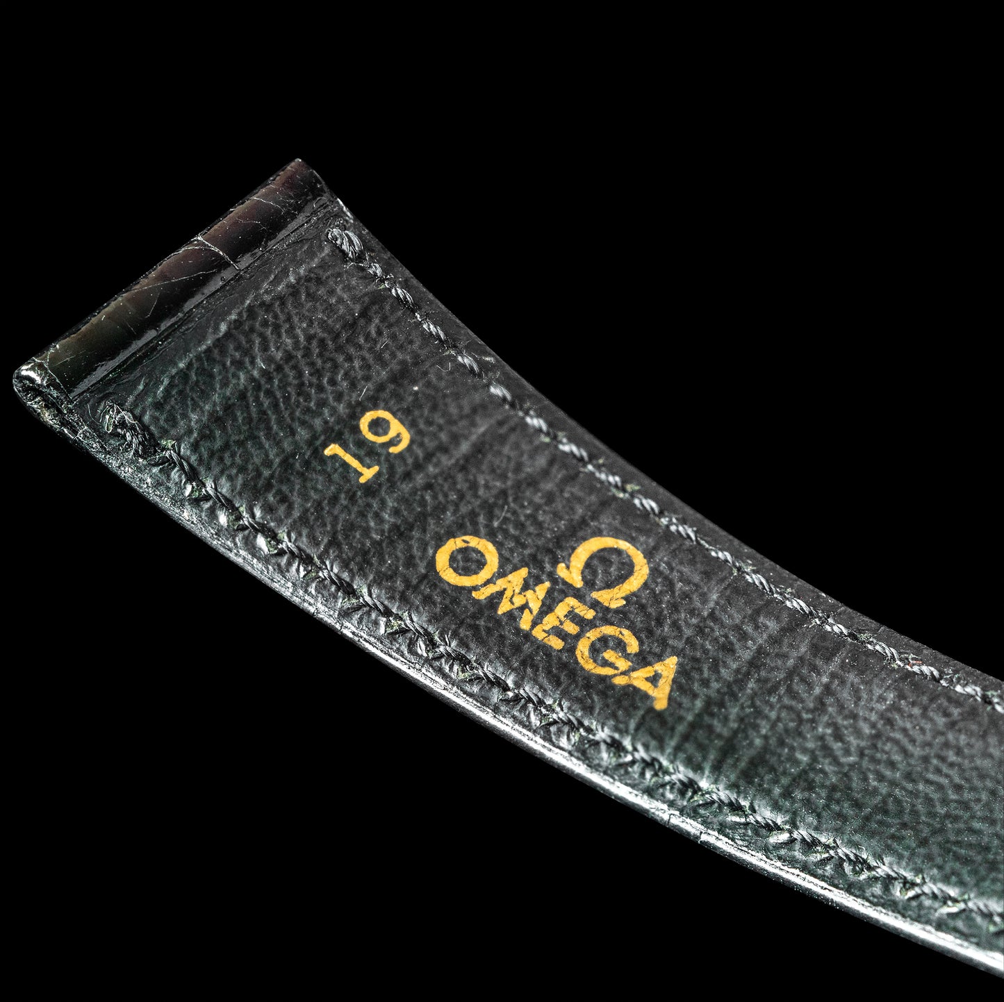 No. b5015 / Omega Belt & Buckle - 1960s