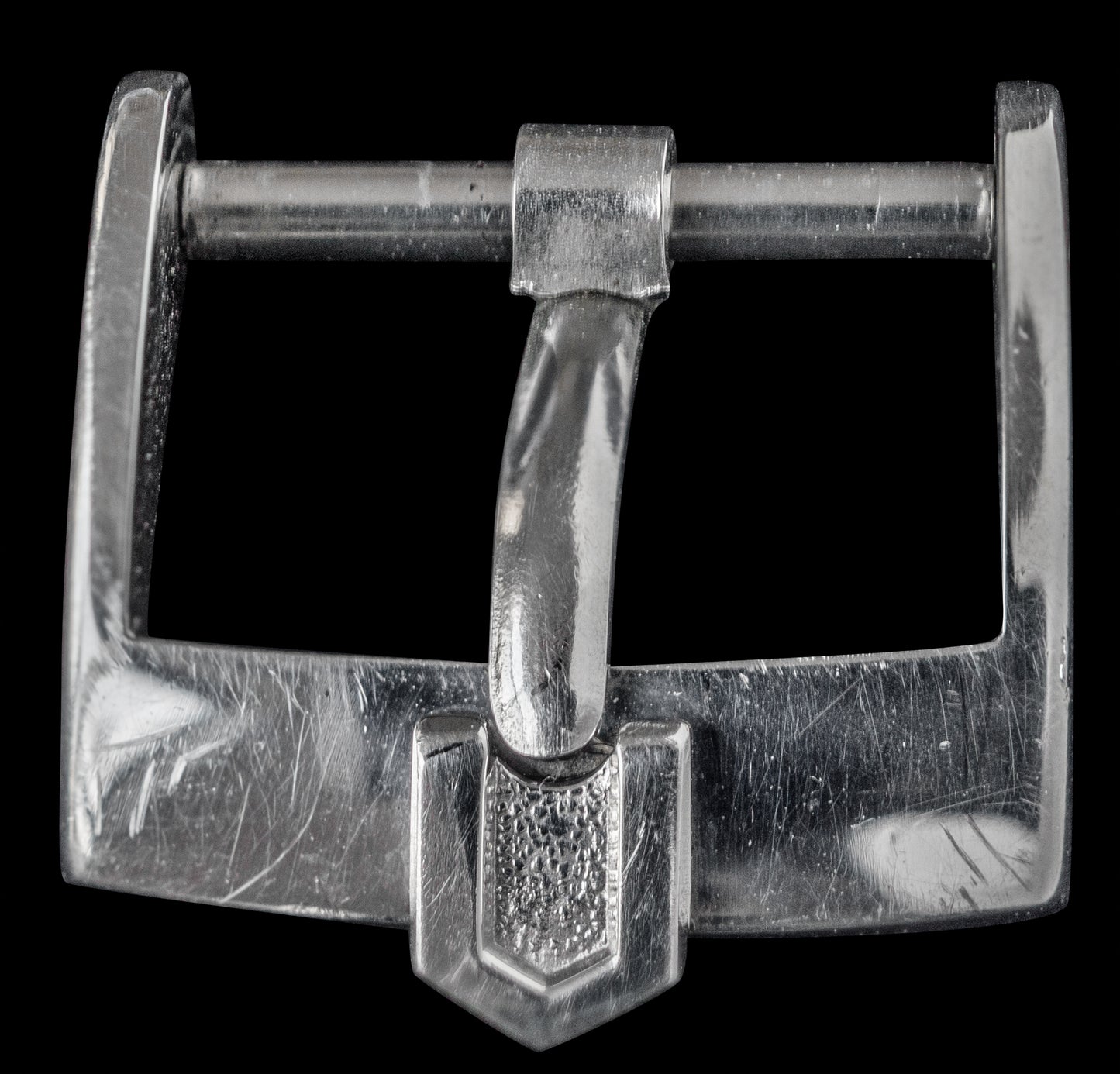 No. b5105 / Universal Geneve 14mm Buckle - 1960s