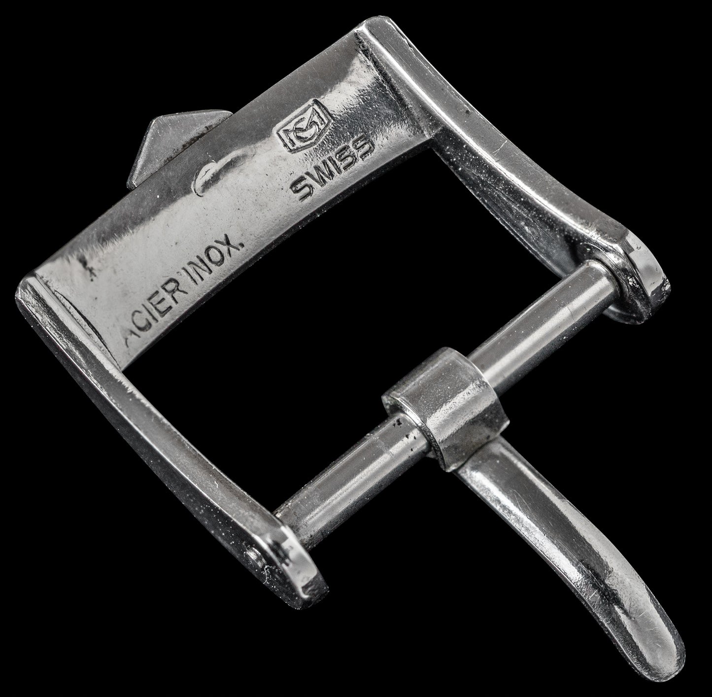 No. b5105 / Universal Geneve 14mm Buckle - 1960s
