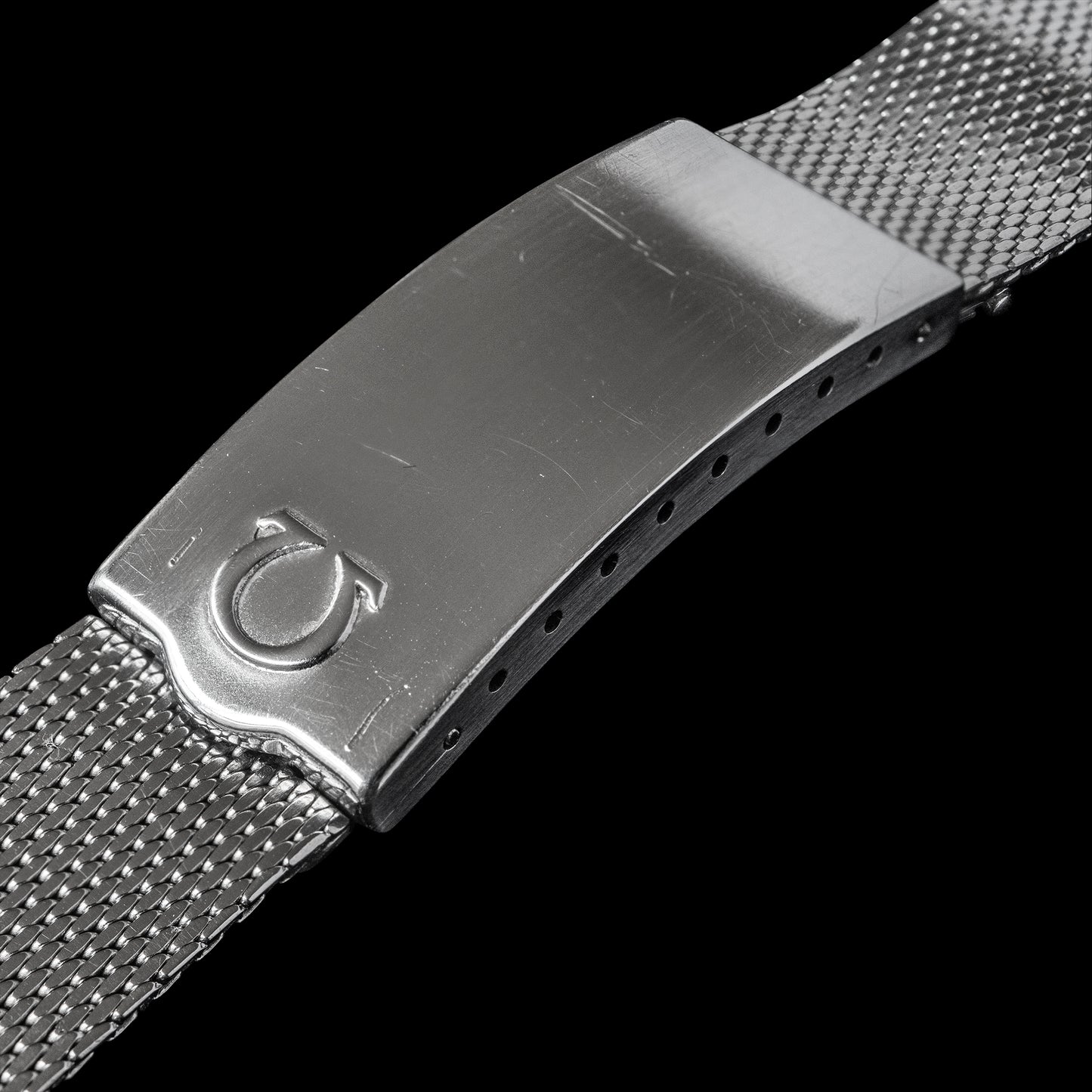 No. b5335 / Omega 18mm Mesh Bracelet - 1960s