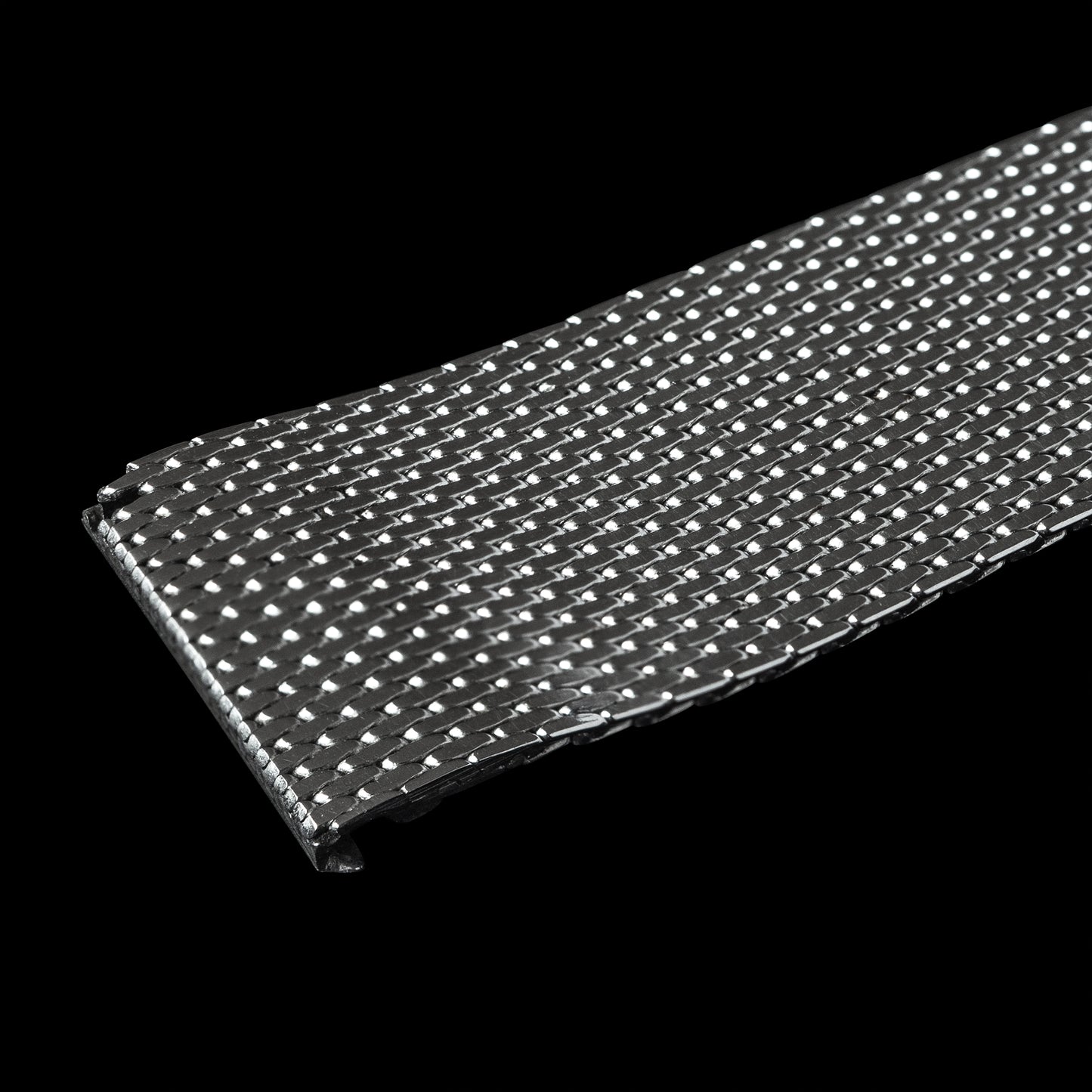 No. b5335 / Omega 18mm Mesh Bracelet - 1960s