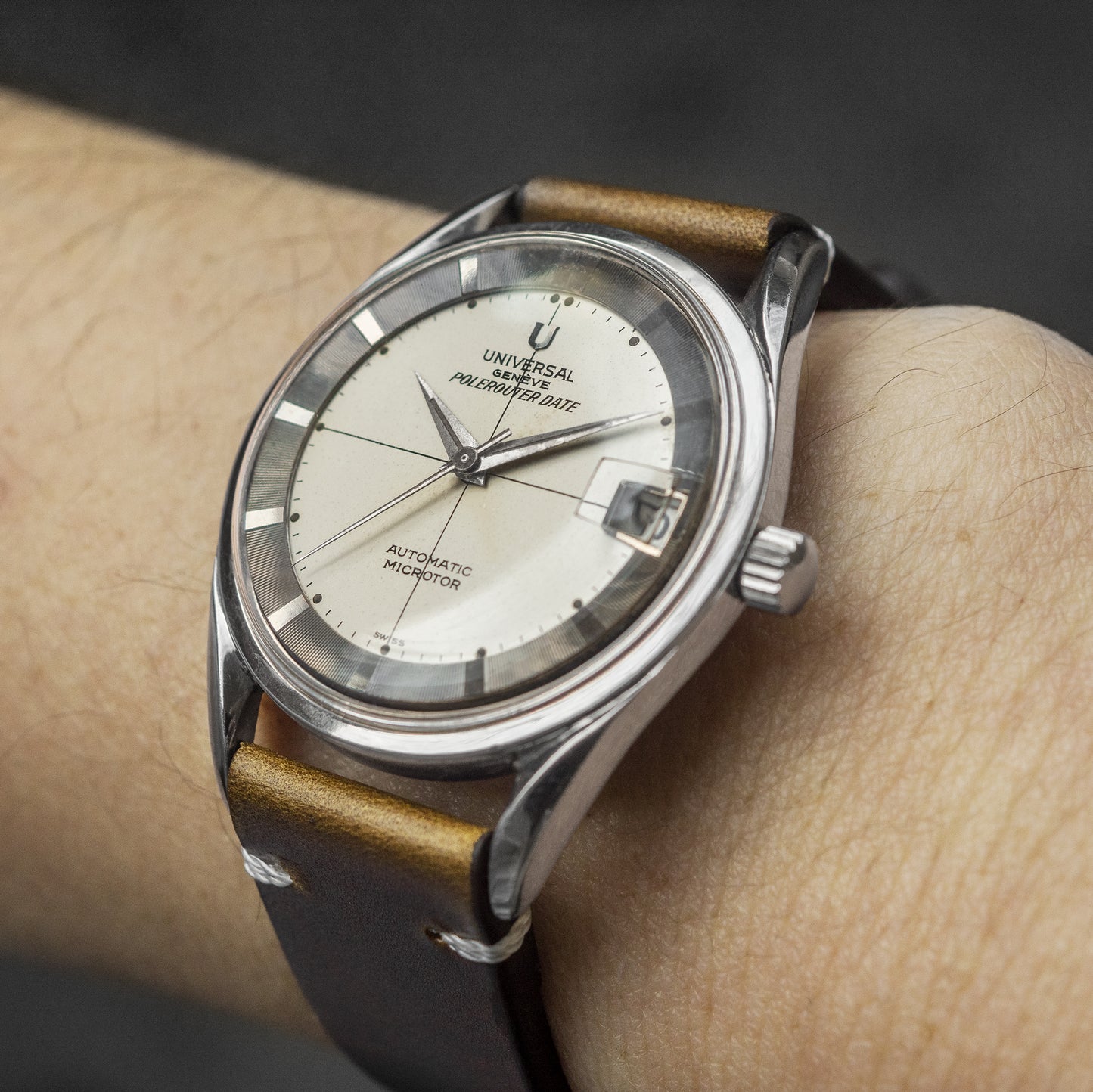No. 547 / Universal Genève Polerouter Date - 1960s