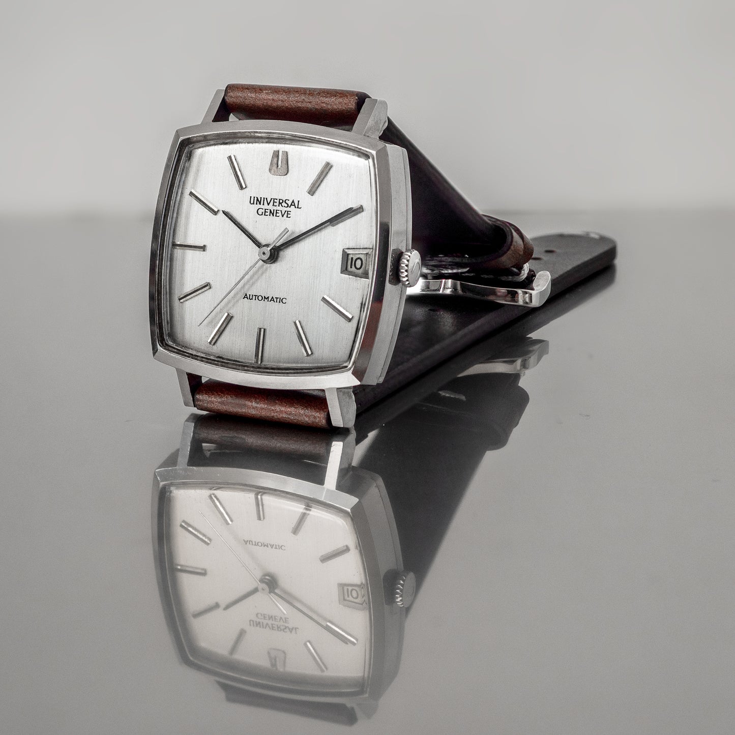 No. 549 / Universal Genève Automatic - 1970