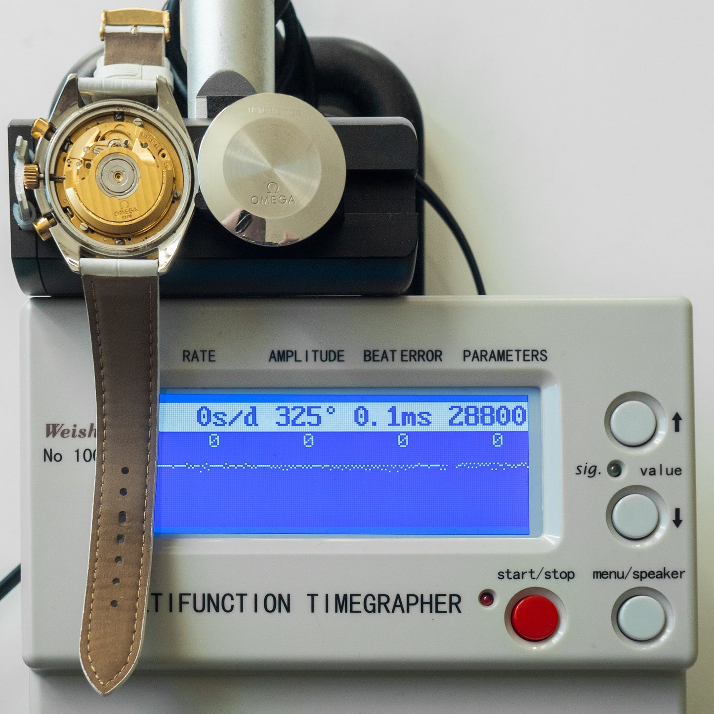 No. 550 / Omega Speedmaster "Two Tones" with Box Set (Serviced) - 1993