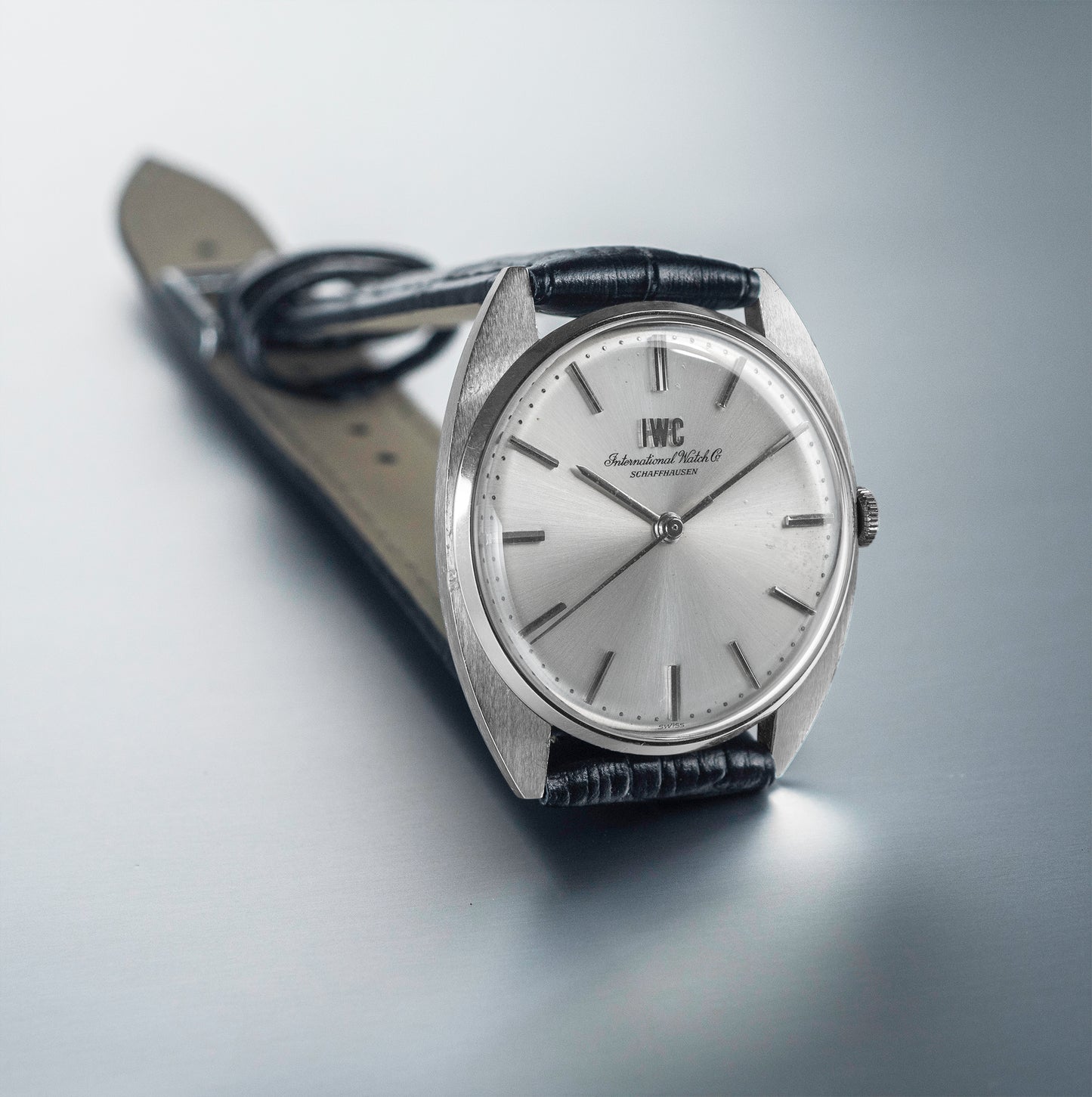 No. 562 / IWC Manual (Serviced) - 1971