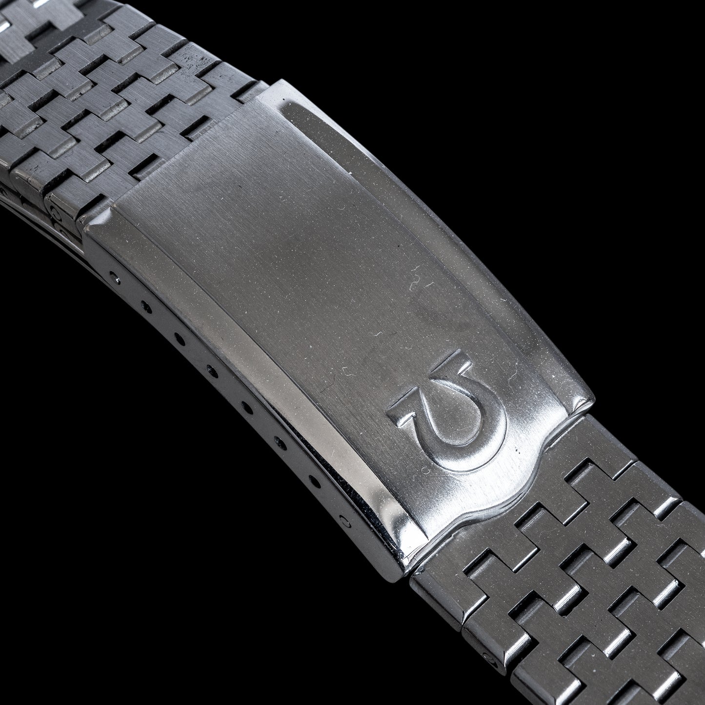 No. b5715 / Omega 19mm Bracelet - 1960s