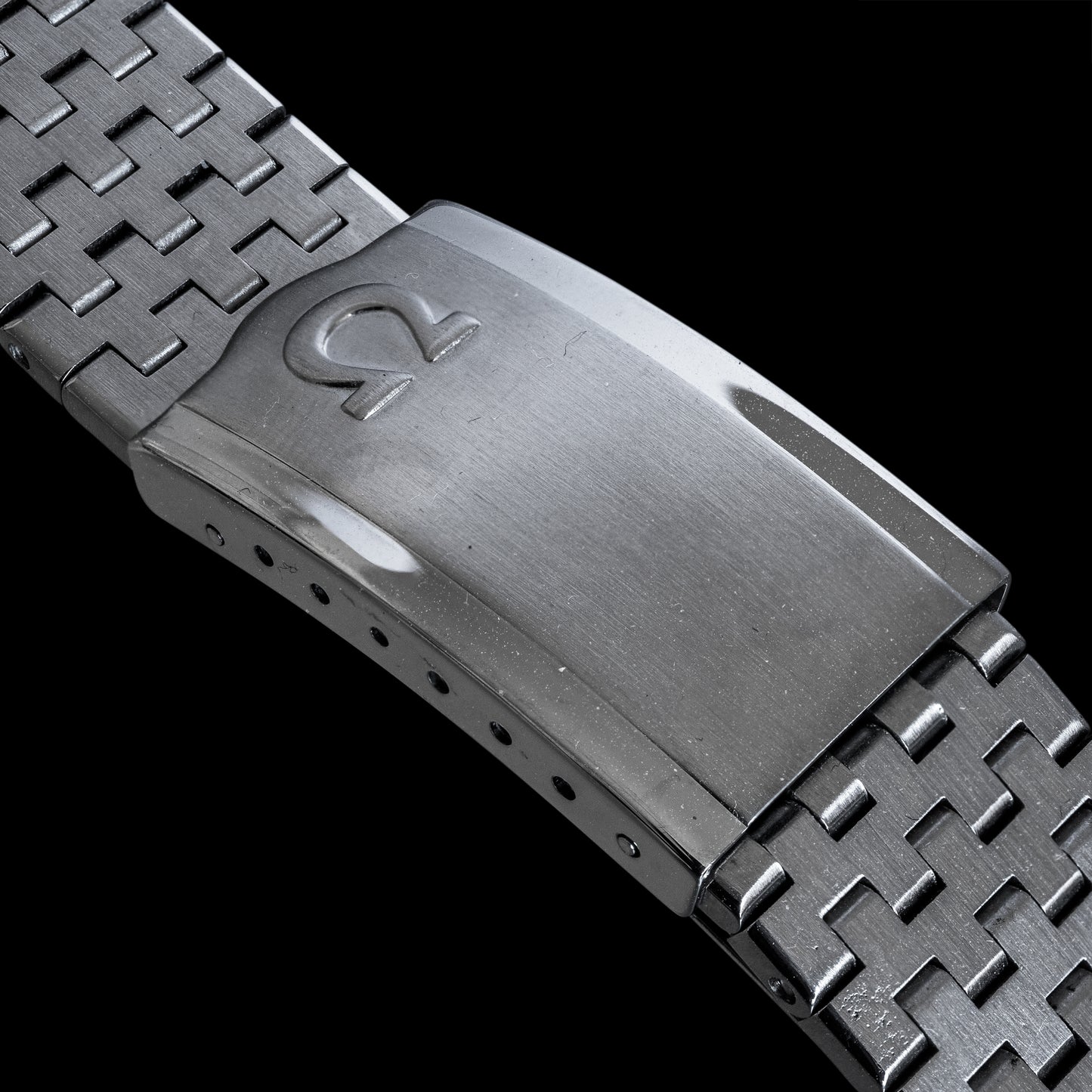 No. b5715 / Omega 19mm Bracelet - 1960s