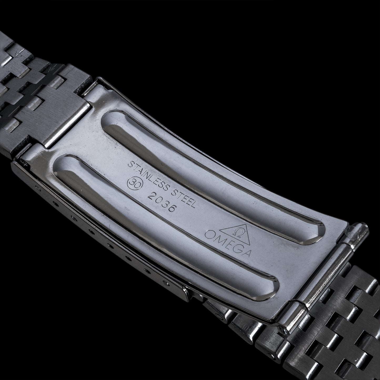 No. b5715 / Omega 19mm Bracelet - 1960s