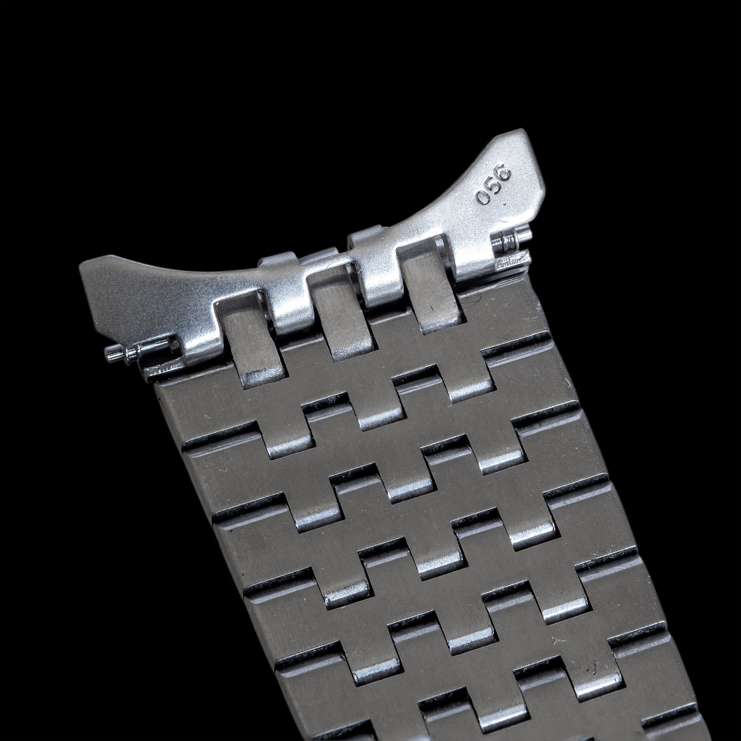 No. b5715 / Omega 19mm Bracelet - 1960s