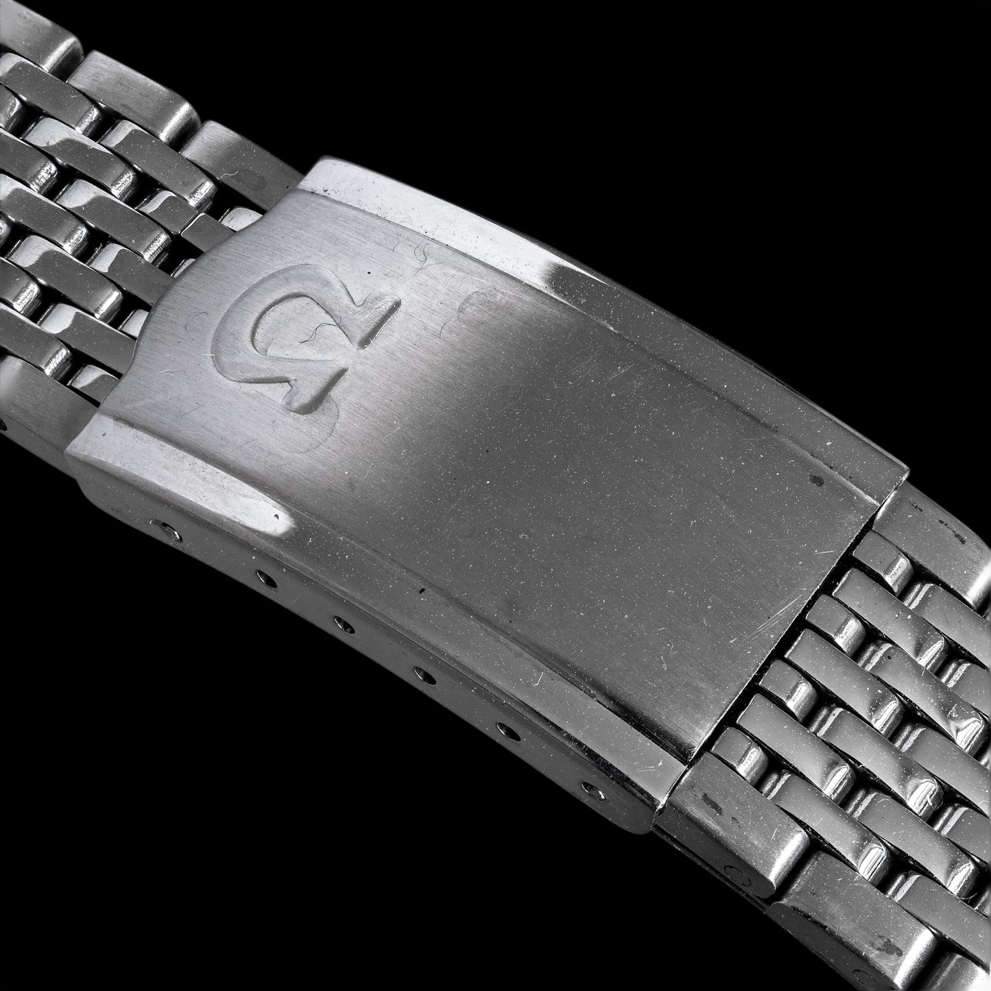 No. b5785 / Omega 18mm Mesh Bracelet - 1960s