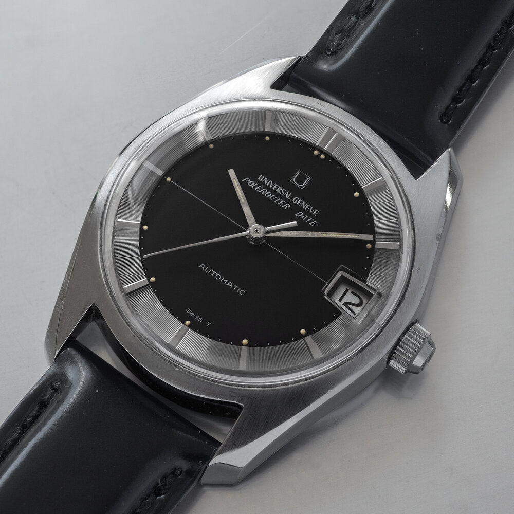 No. 587 / Universal Genève Polerouter Date - 1965