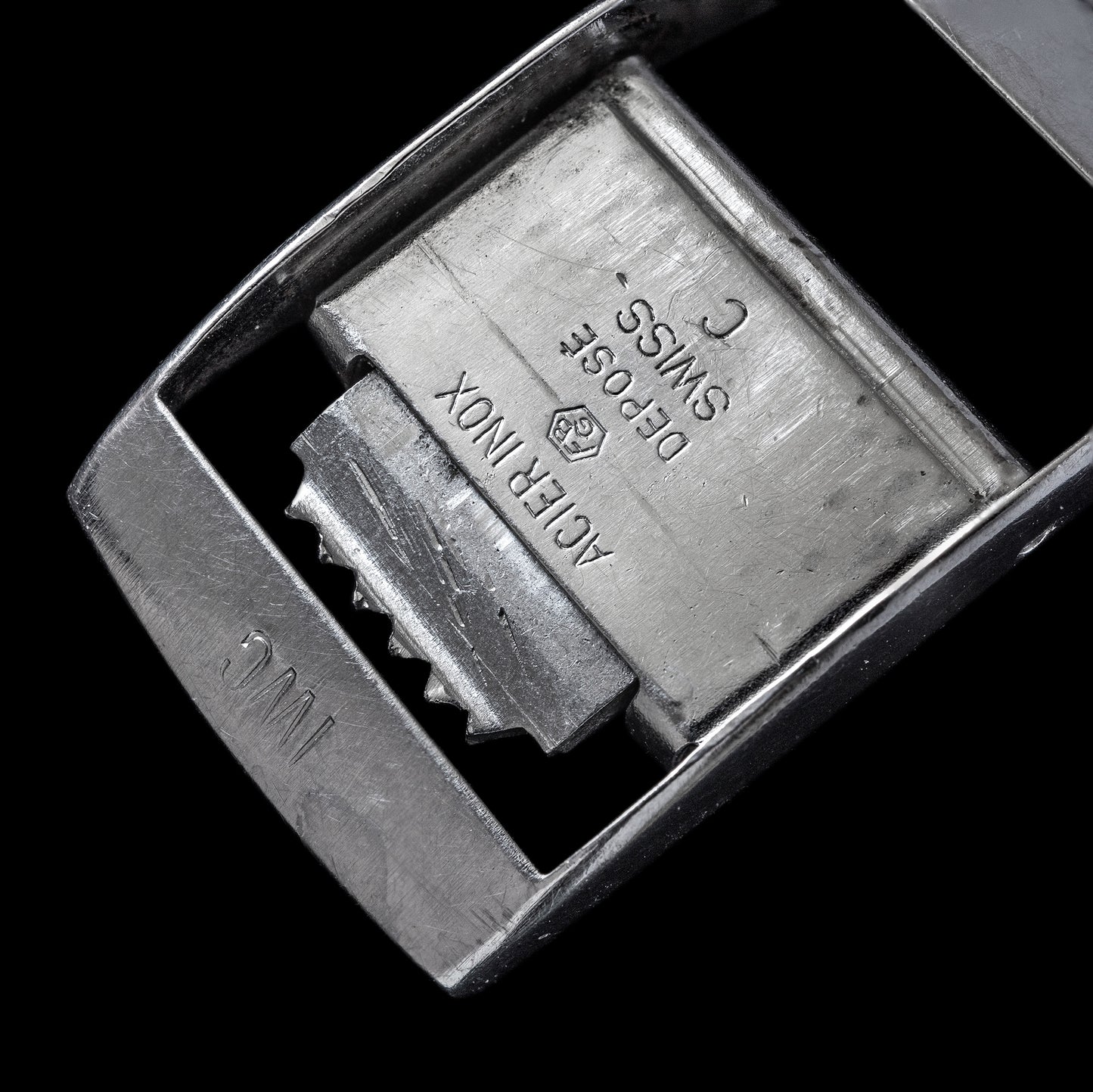 No. b5955 / IWC 19mm Mesh Bracelet - 1970s