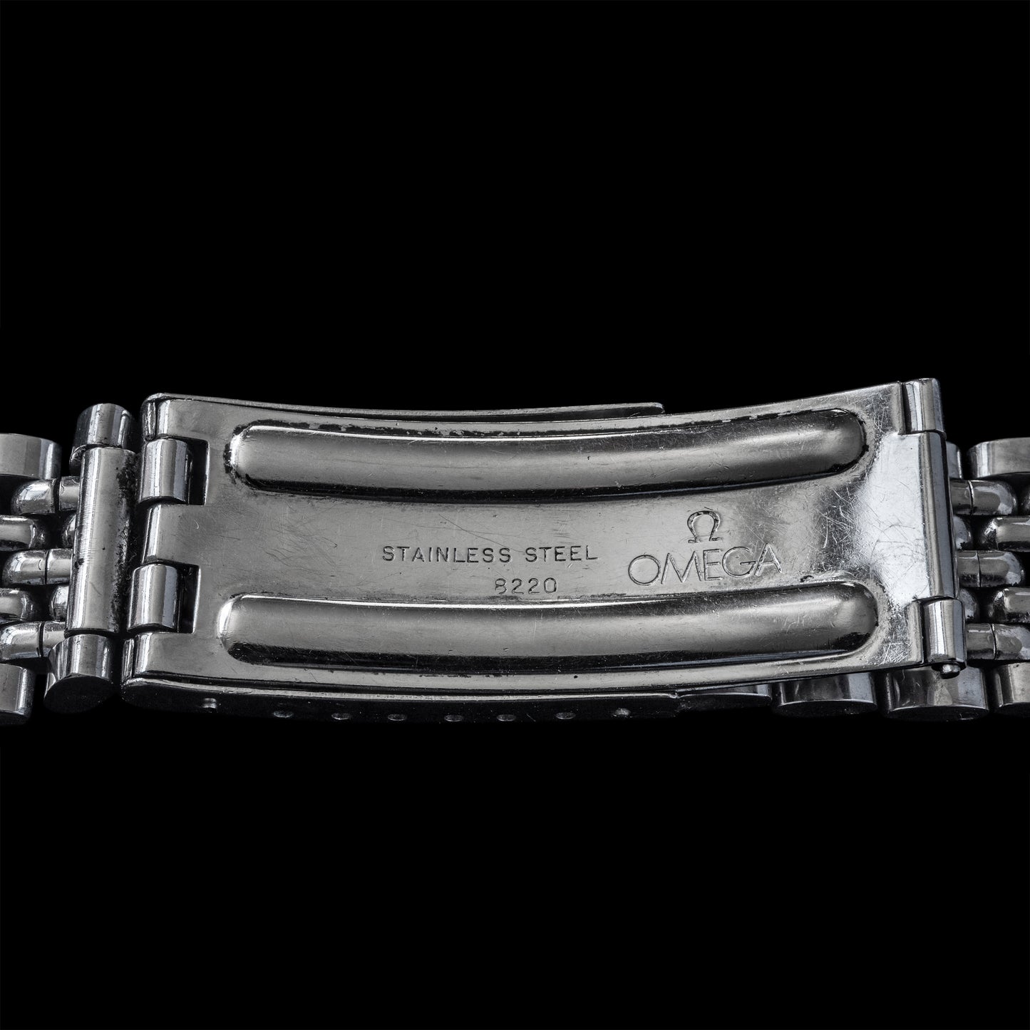No. b6095 / Omega 18mm Rice Grain Bracelet - 1960s