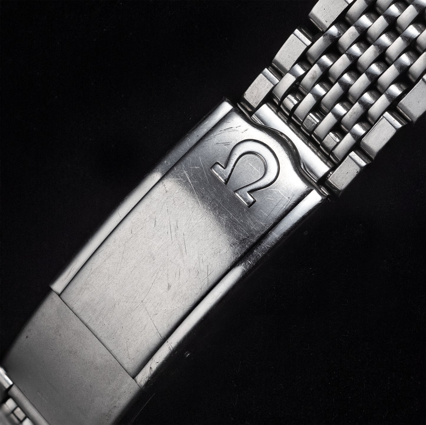 No. b6375 / Omega 20mm Bracelet - 1960s