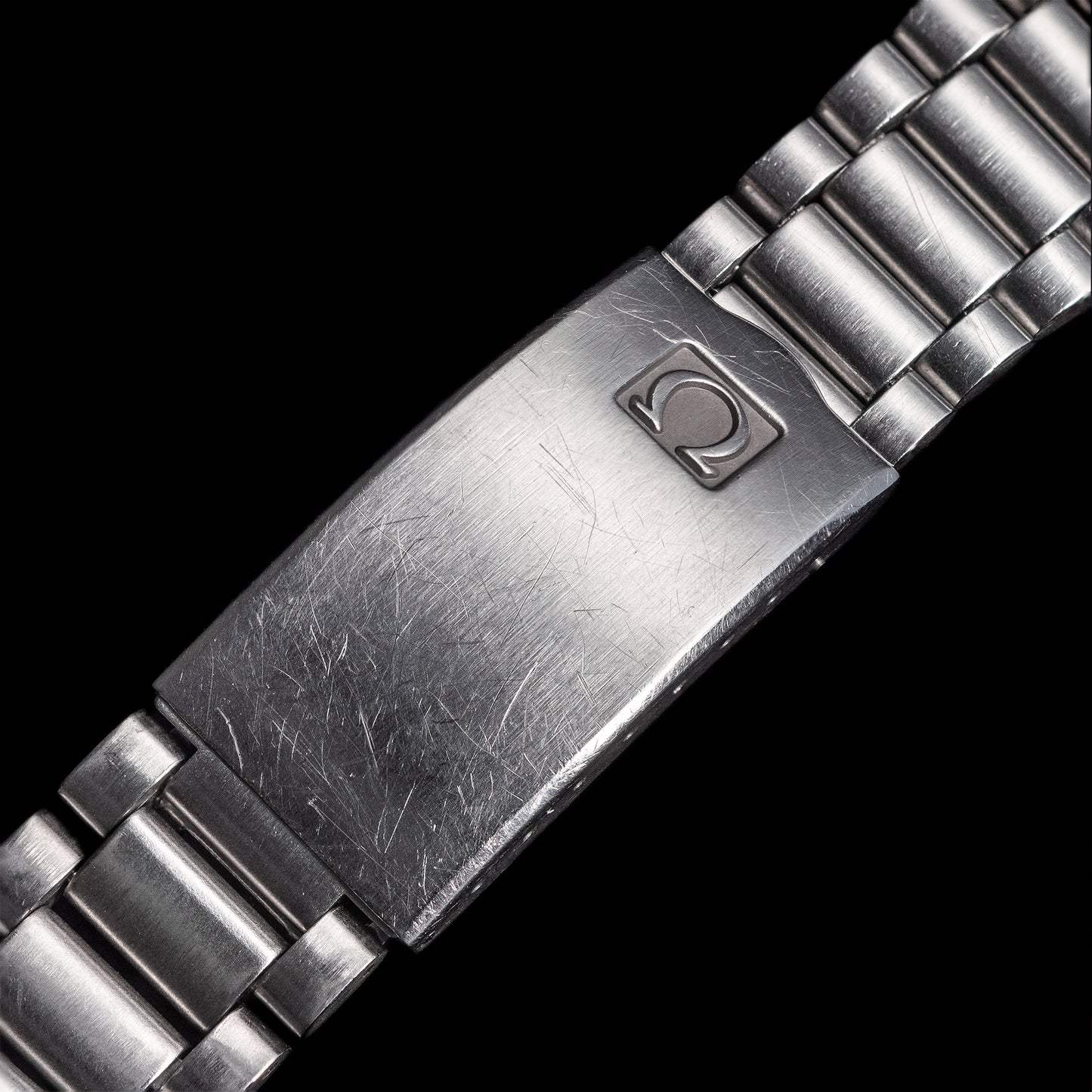 No. b6535 / Omega 20mm Bracelet - 1960s