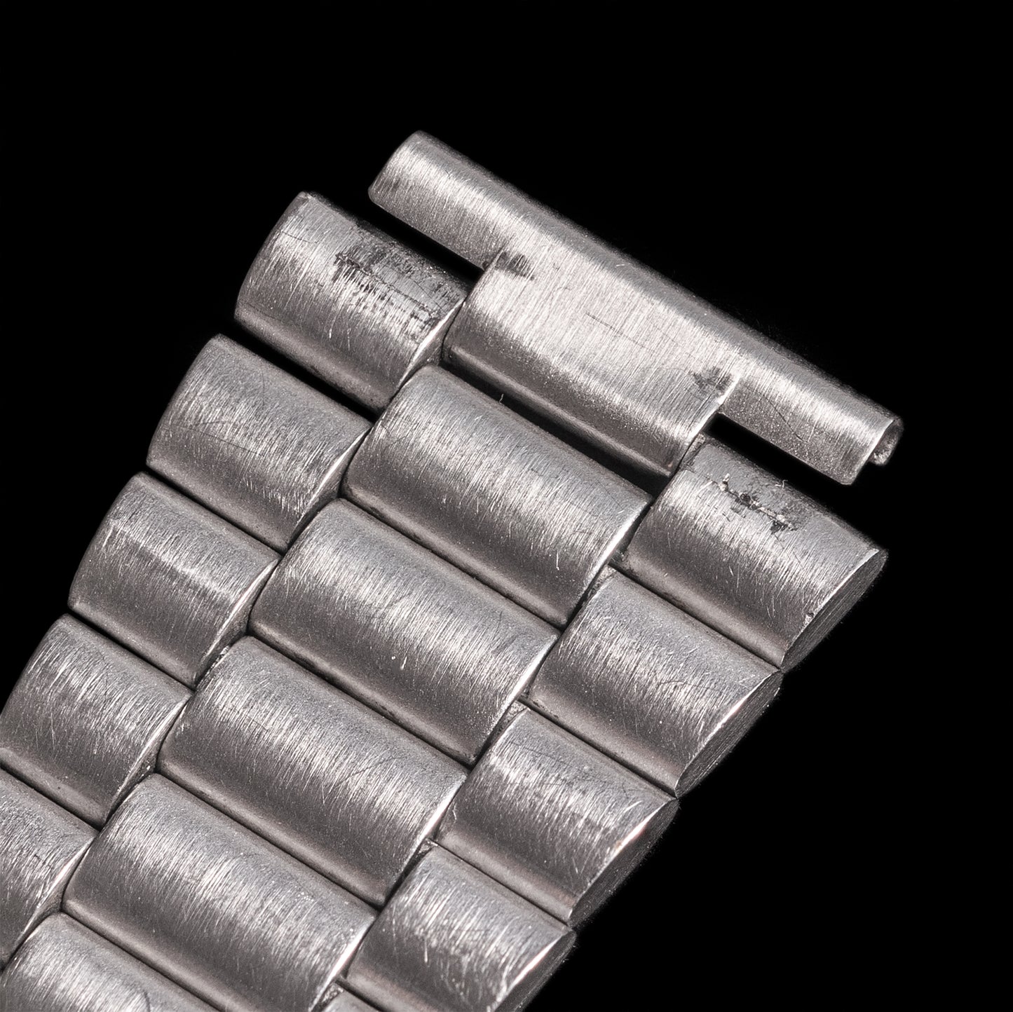 No. b6535 / Omega 20mm Bracelet - 1960s
