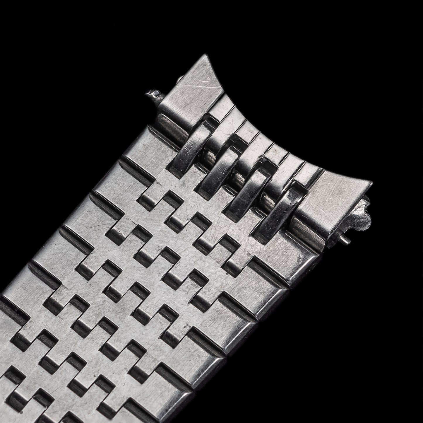 No. b6675 / Omega 18mm Bracelet - 1960s